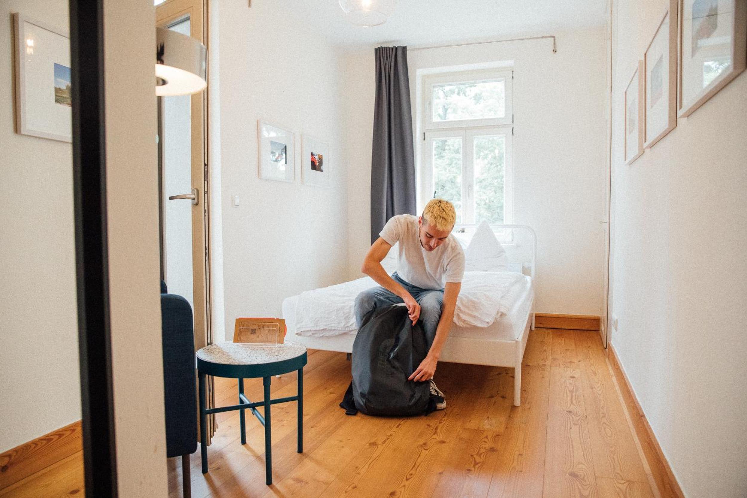 Double Room with Shared Bathroom photo 2