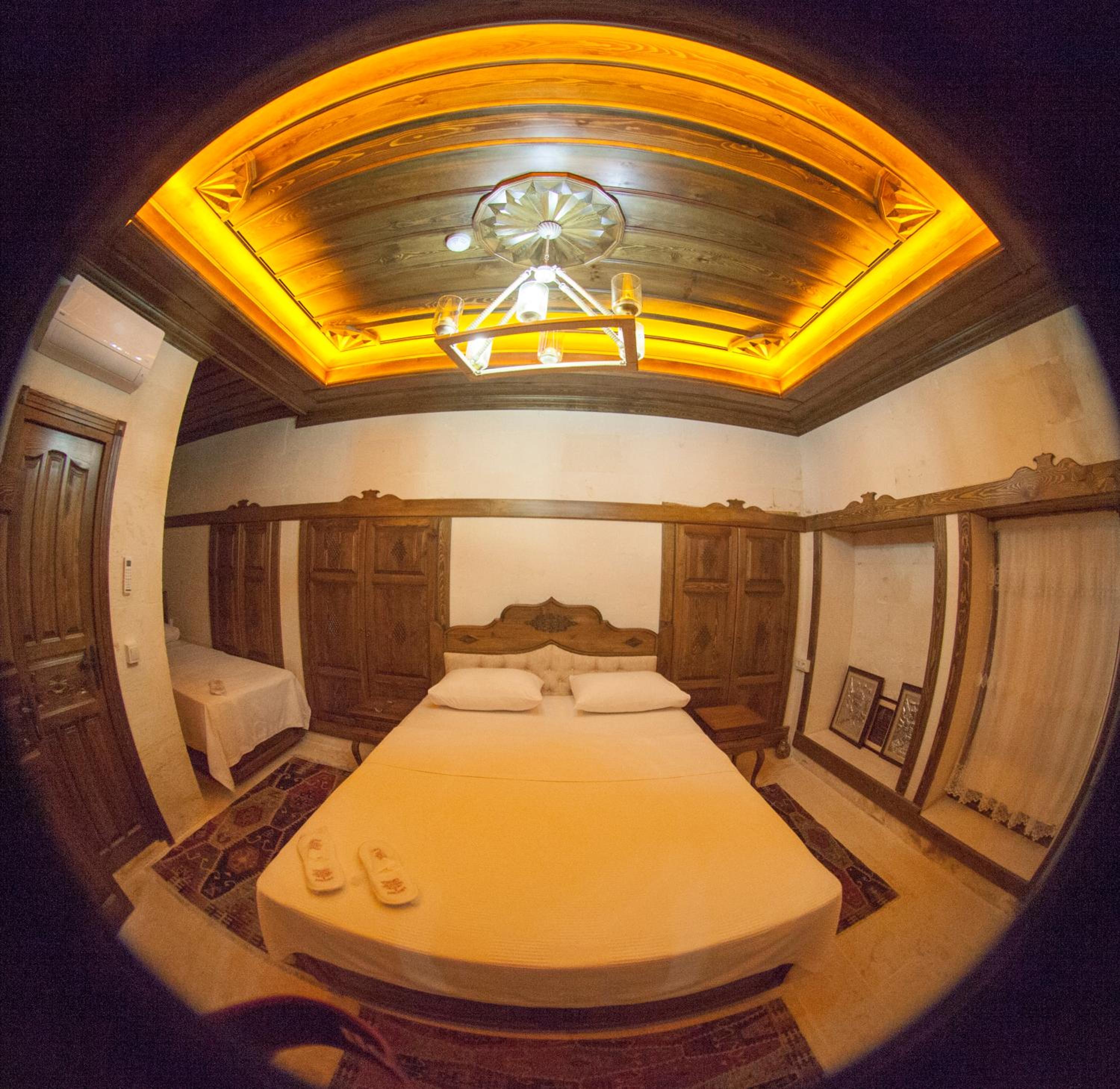 Standard Triple Room with Sea View photo 3