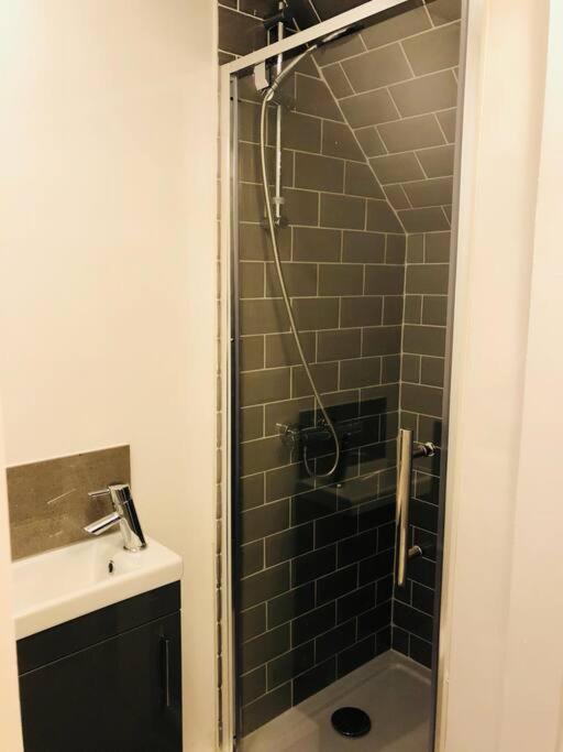 One-Bedroom Apartment - Photo 4
