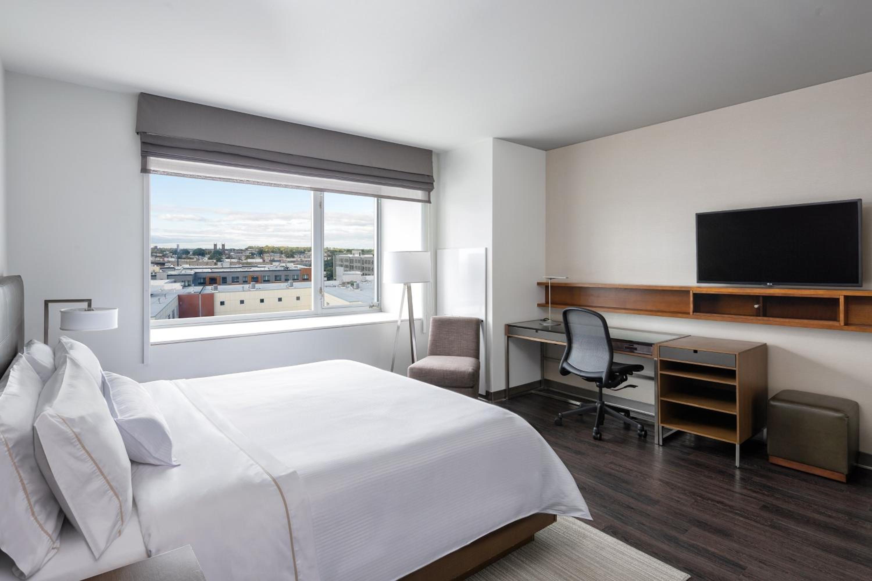 Guest Room, 1 King