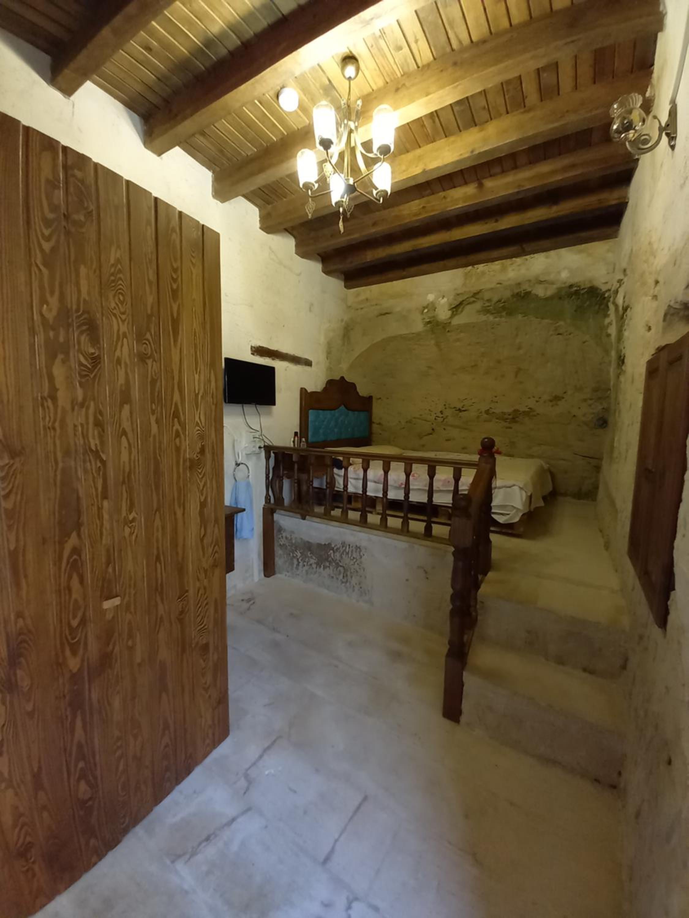 Deluxe Double Room with Side Sea View photo 1