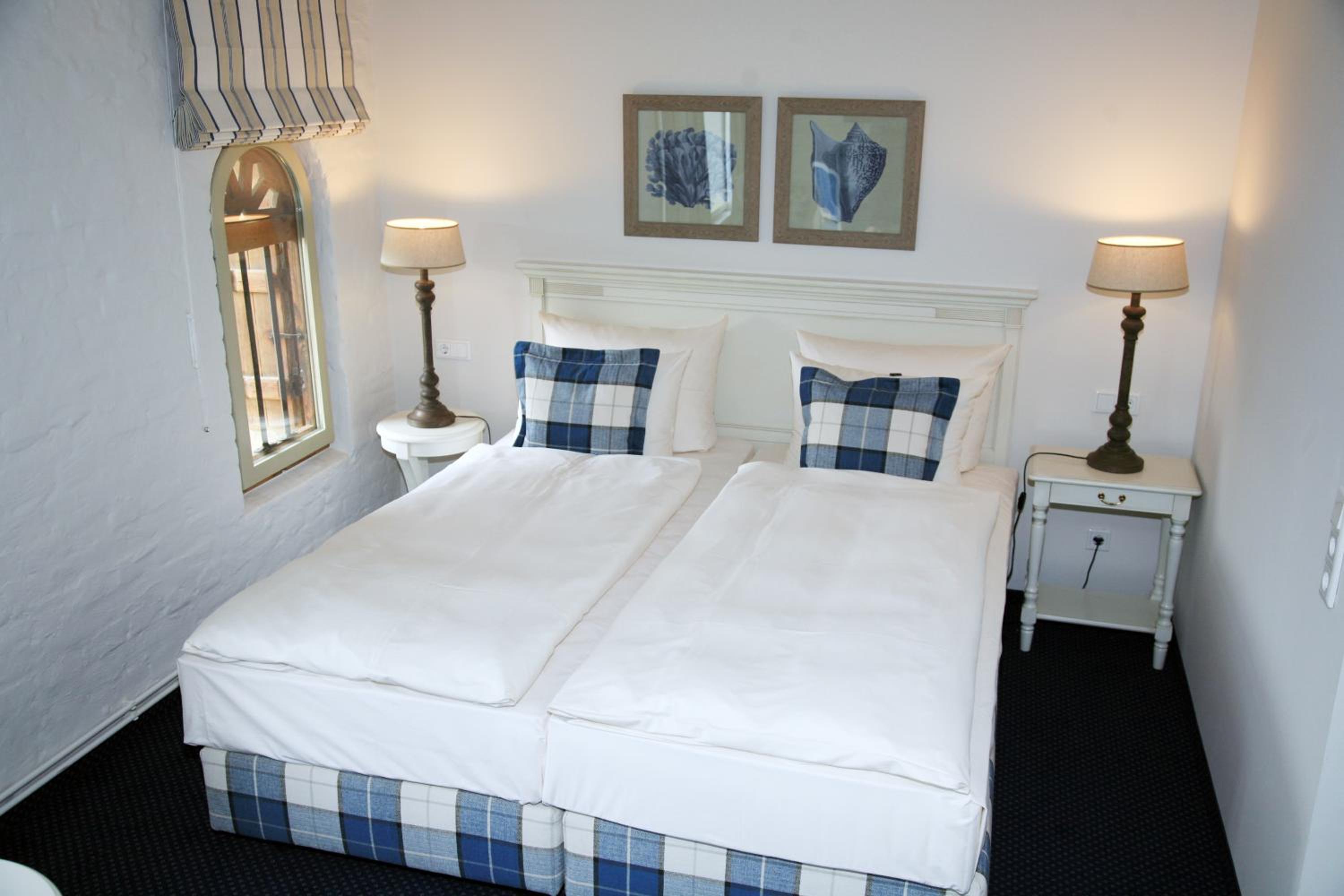 Basic Double Room