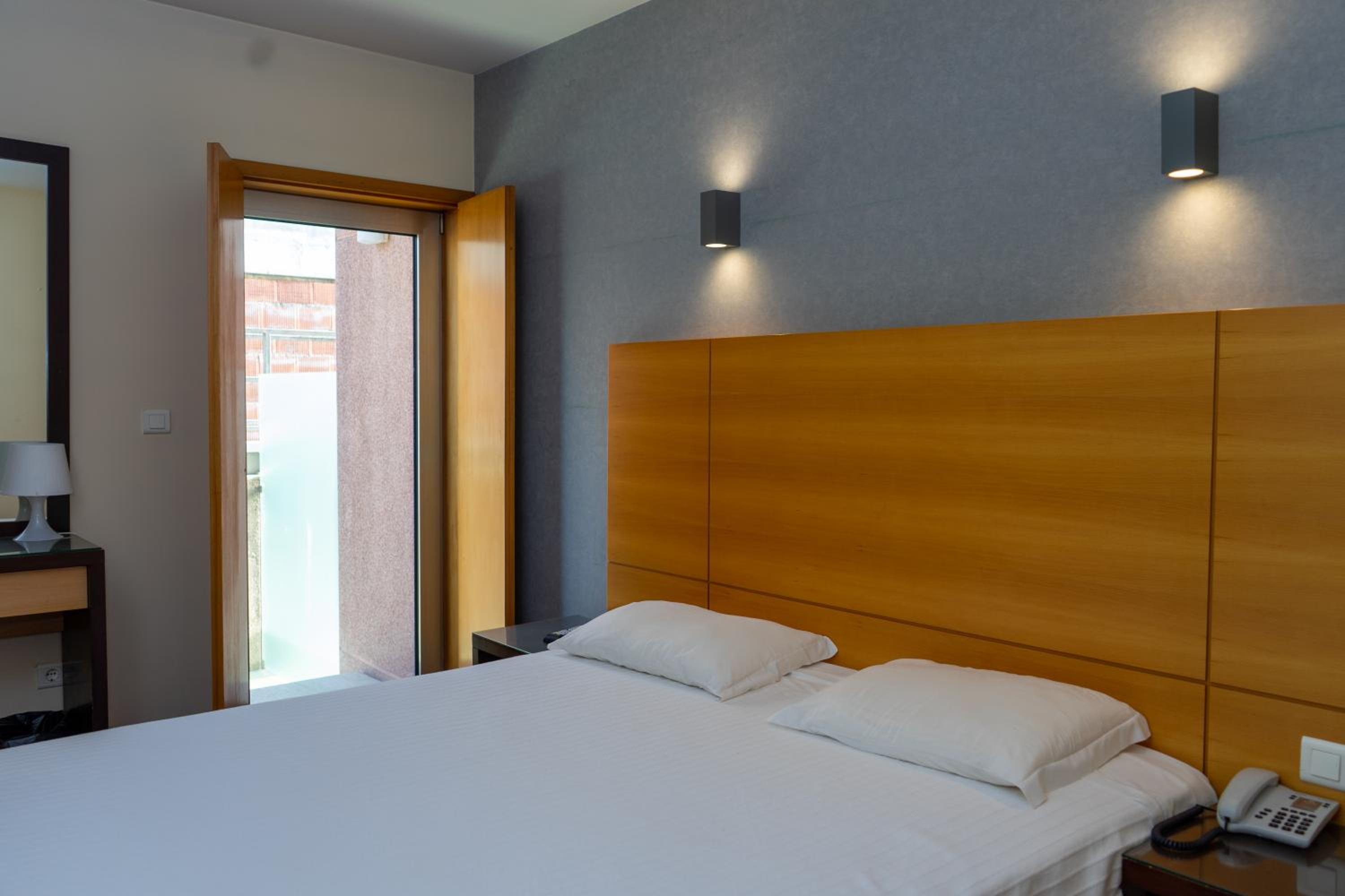 Double Room - Photo 2