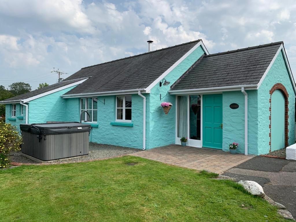 Two-Bedroom House photo 2