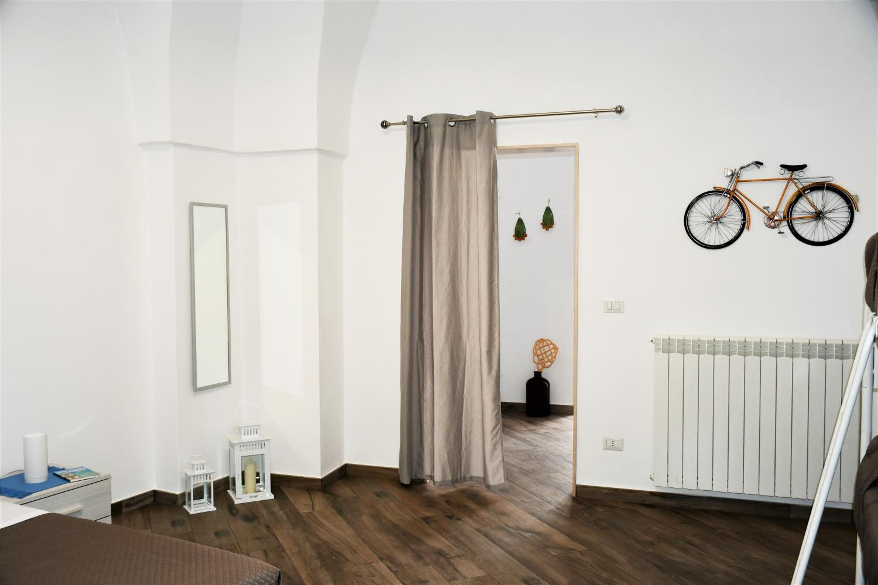 One-Bedroom House photo 1