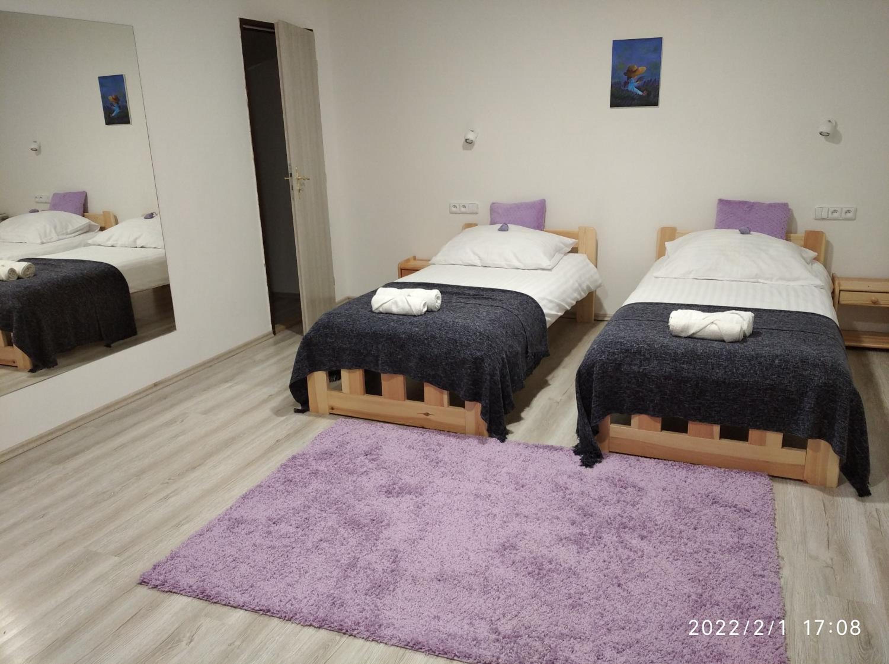 Twin Room with Private Bathroom photo 1