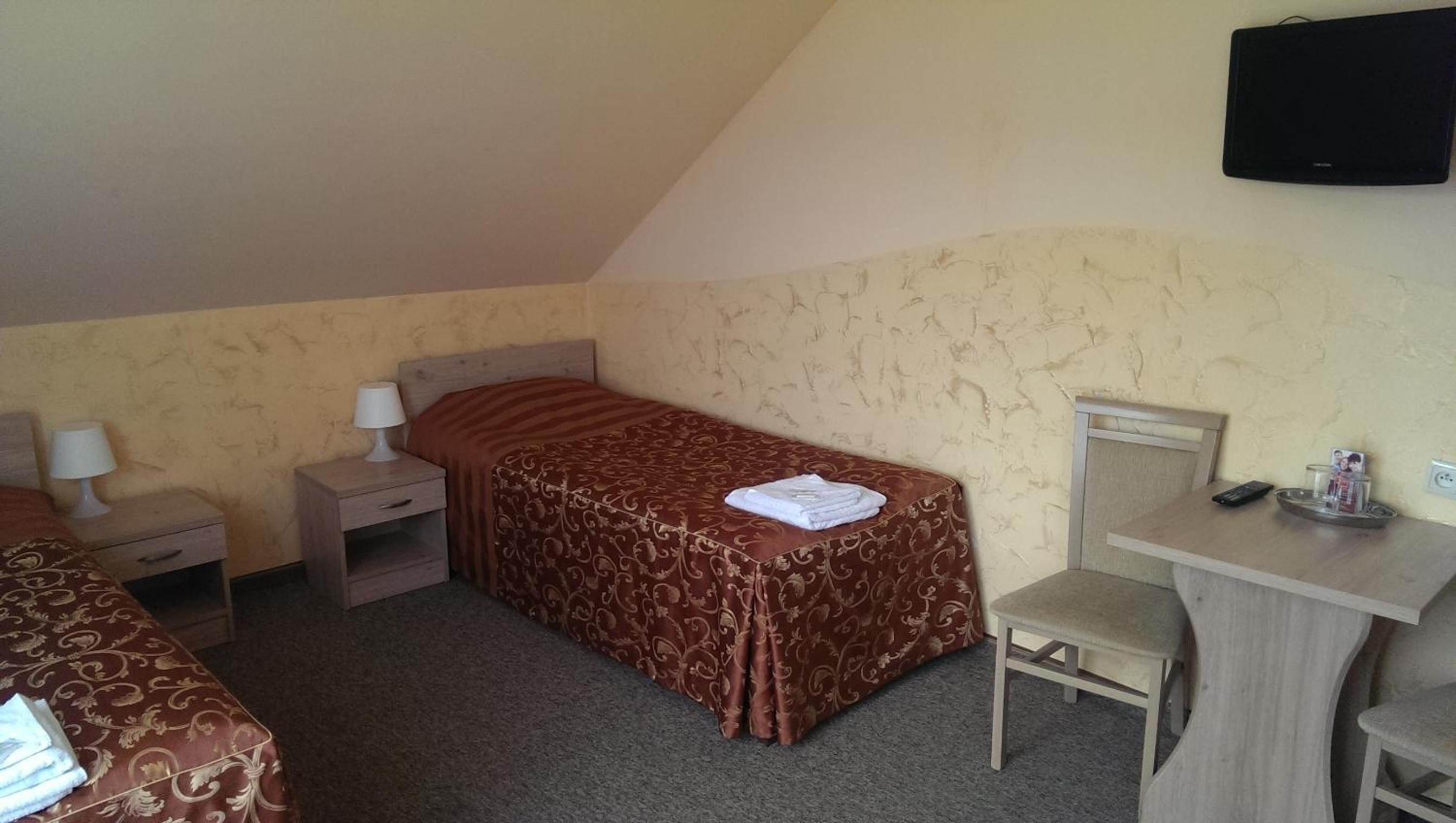 Double or Twin Room with Balcony photo 3
