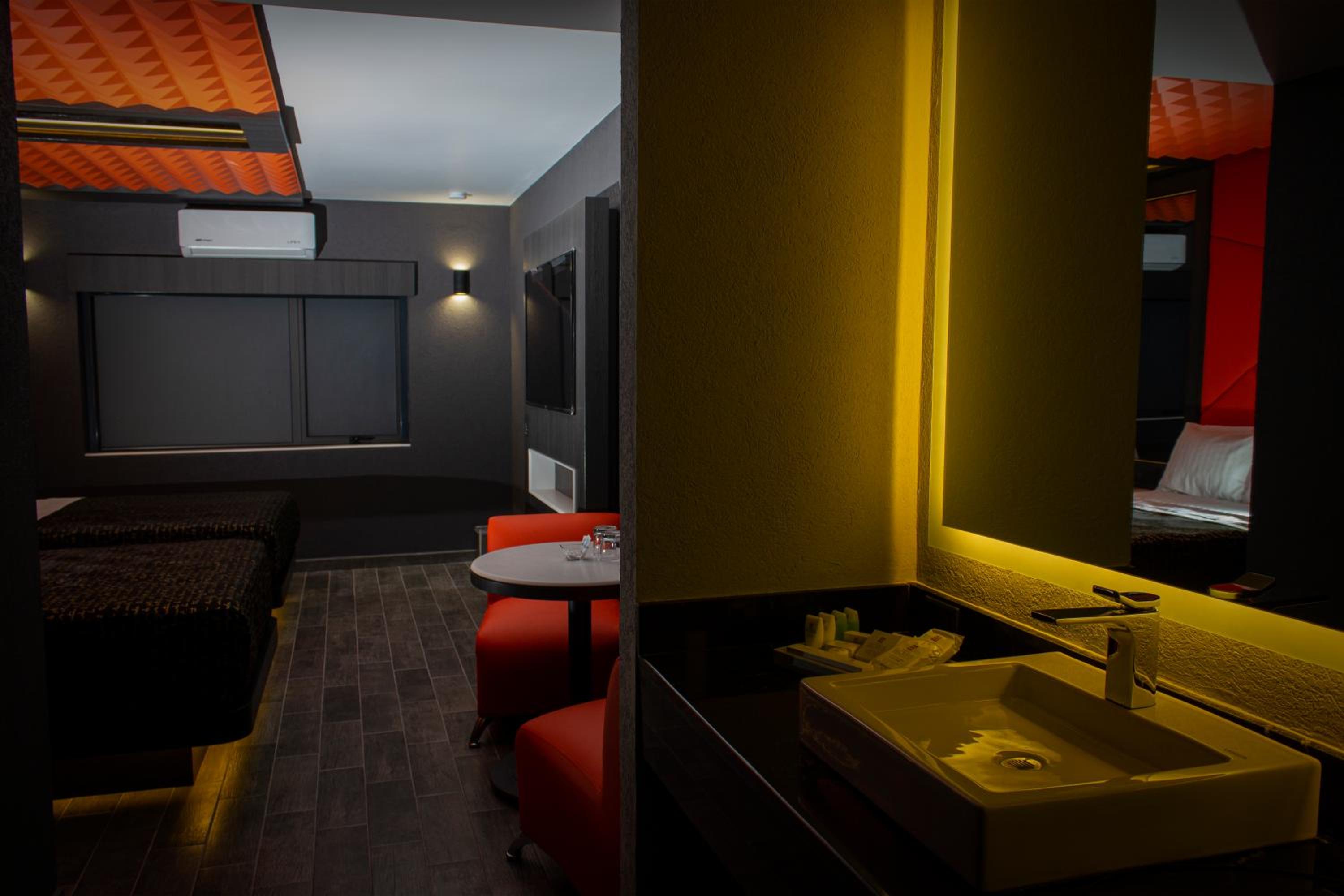 Deluxe Junior Suite