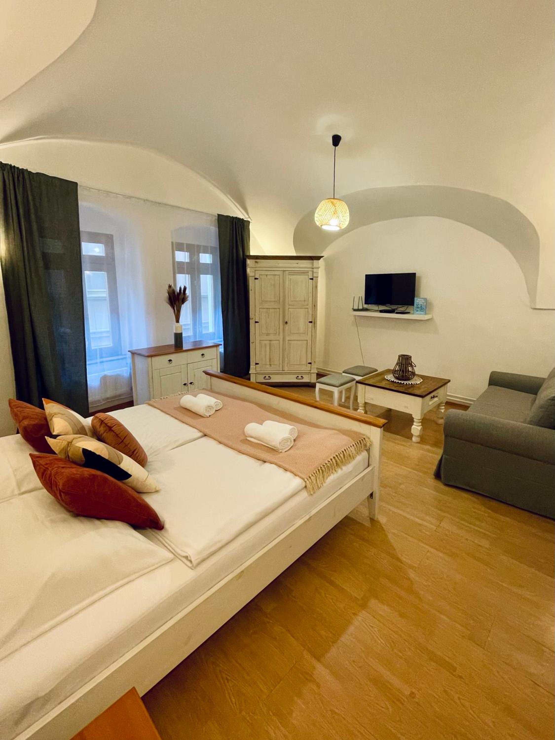 Standard Double Room - Photo 3