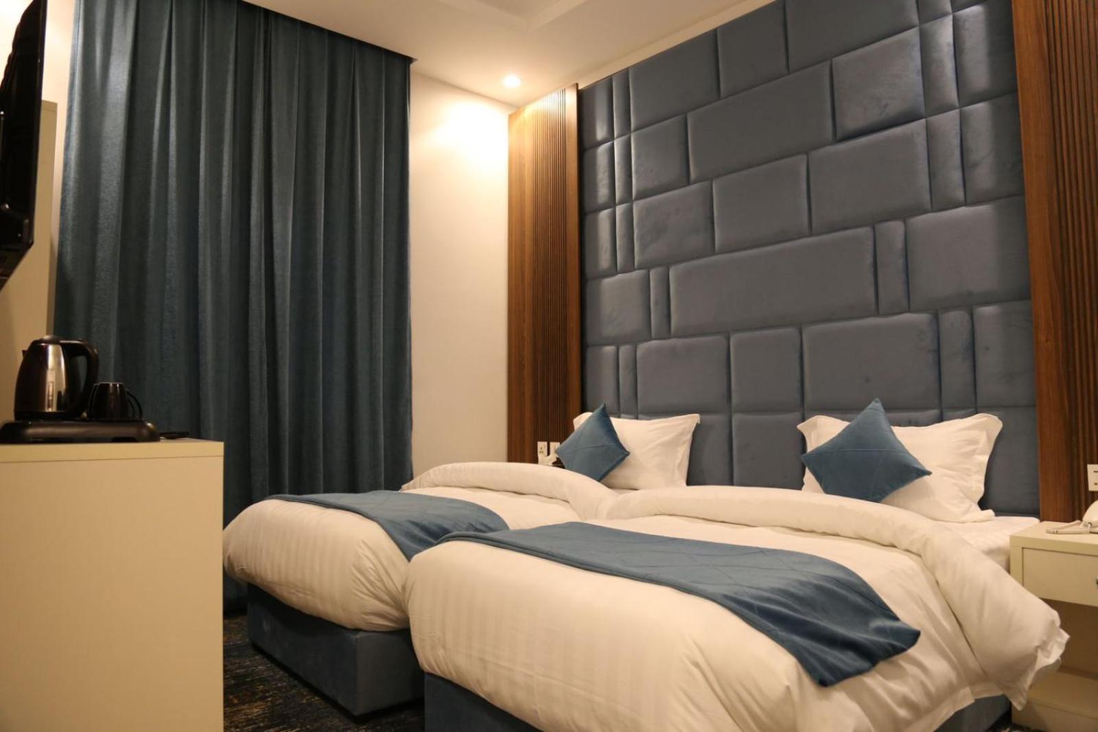 Twin Room - Photo 1