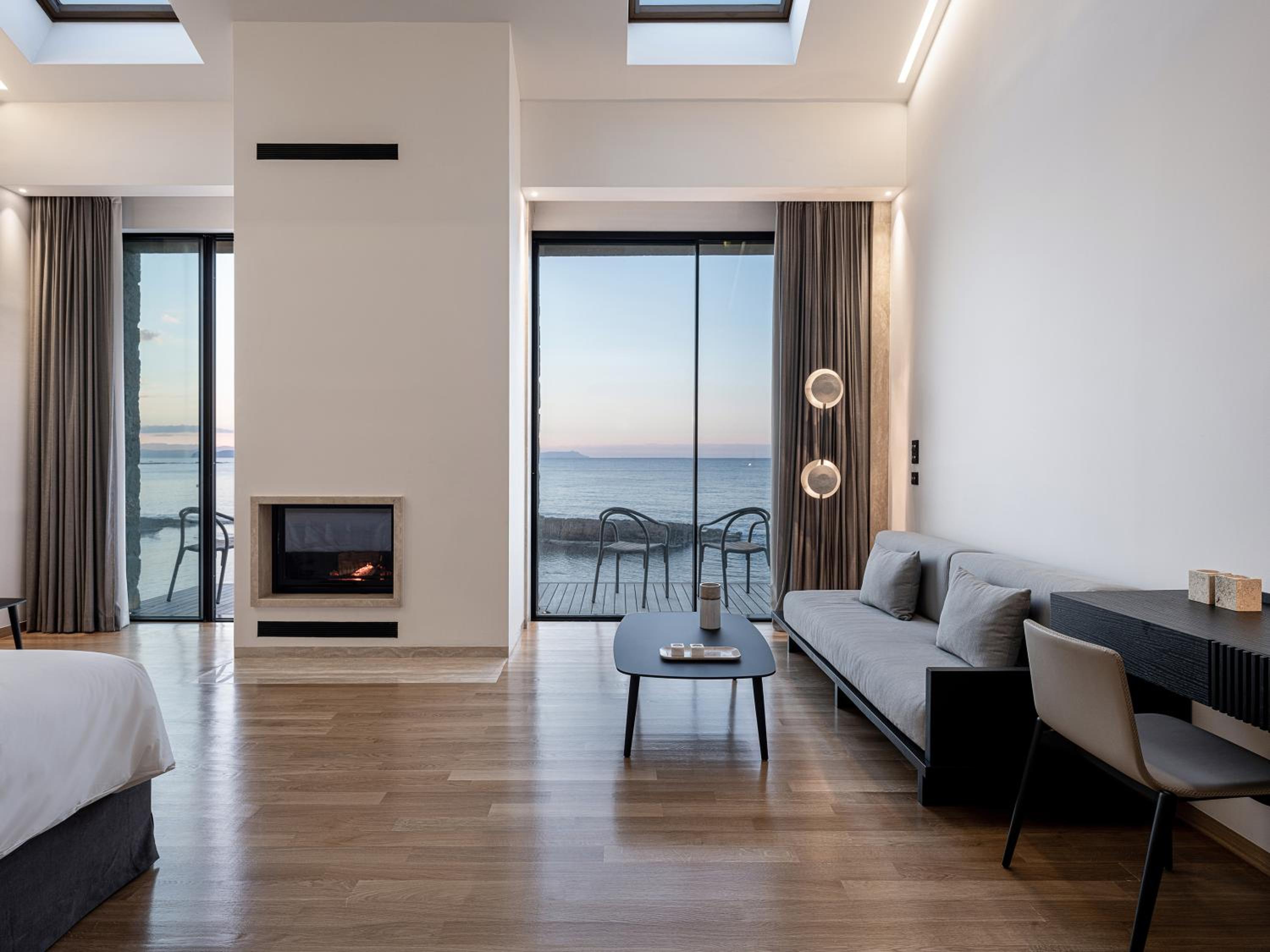 Presidential Suite Sea Front with balcony and Jacuzzi