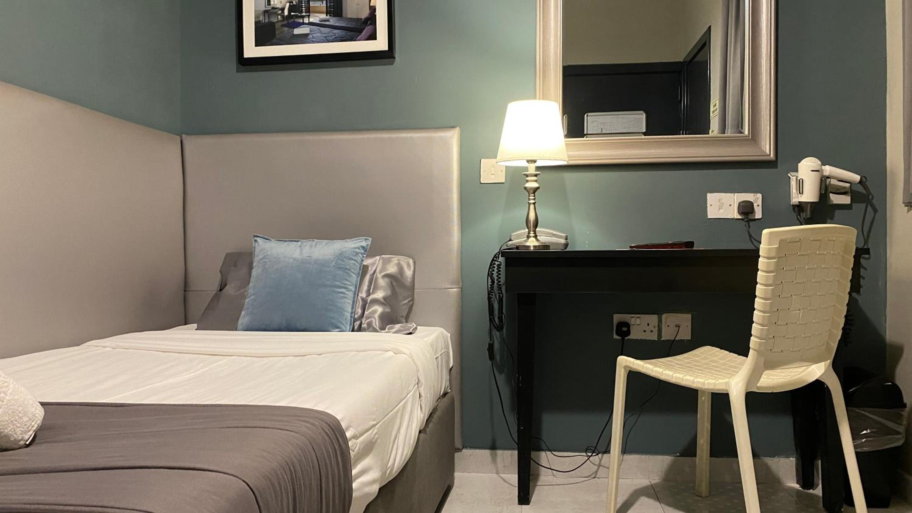 Small Economy Single Room 