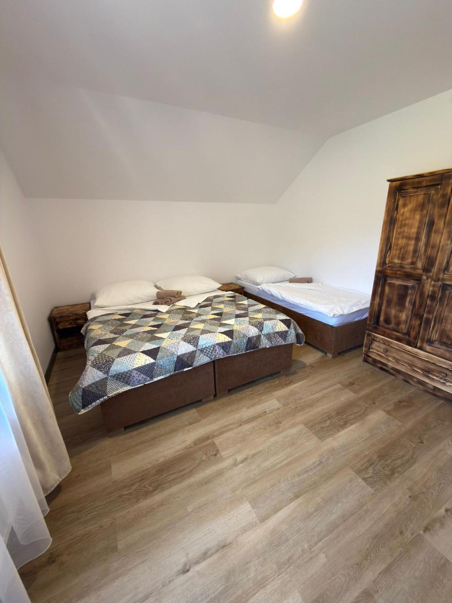 One-Bedroom Apartment with Balcony photo 3
