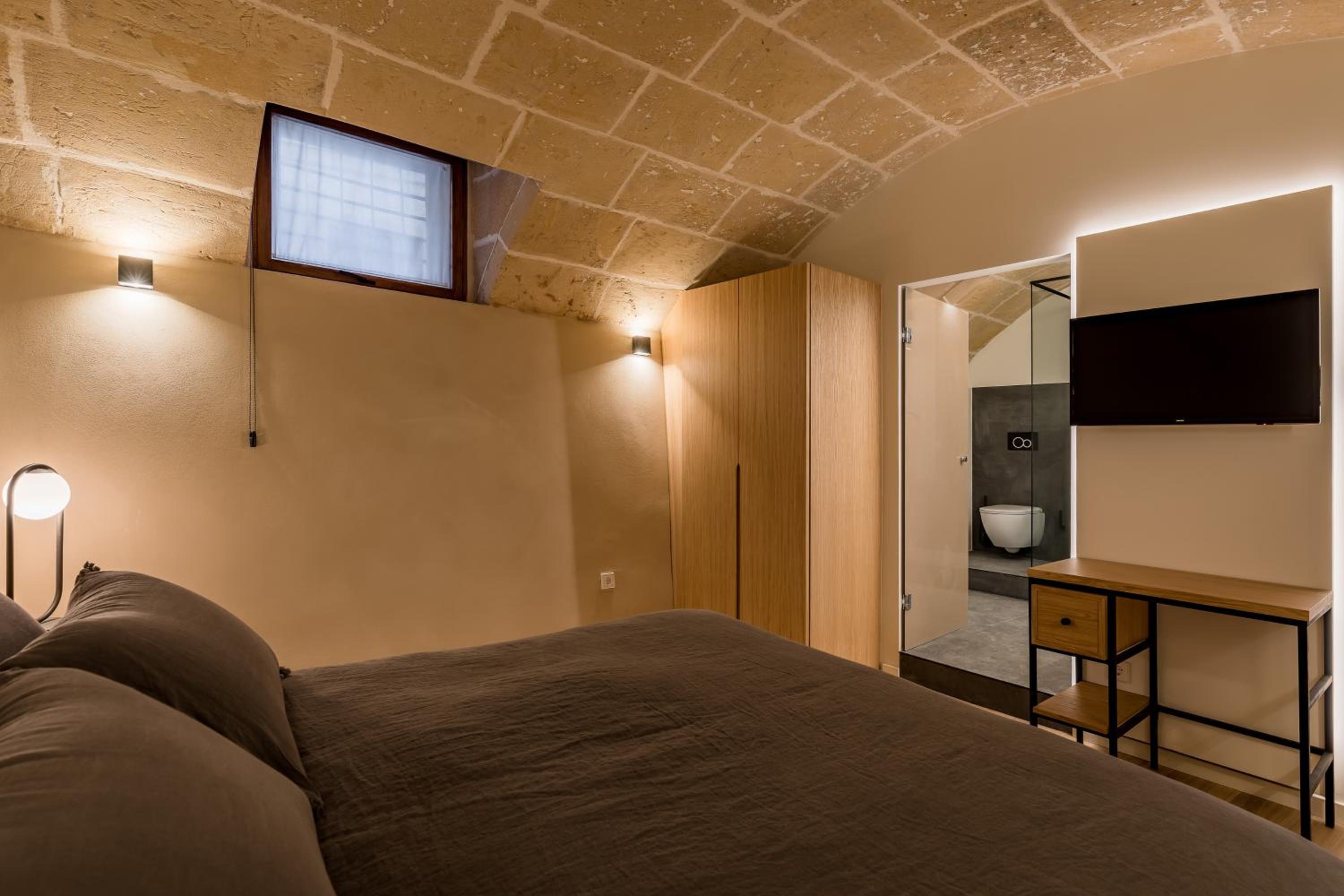 Double Room - Photo 2