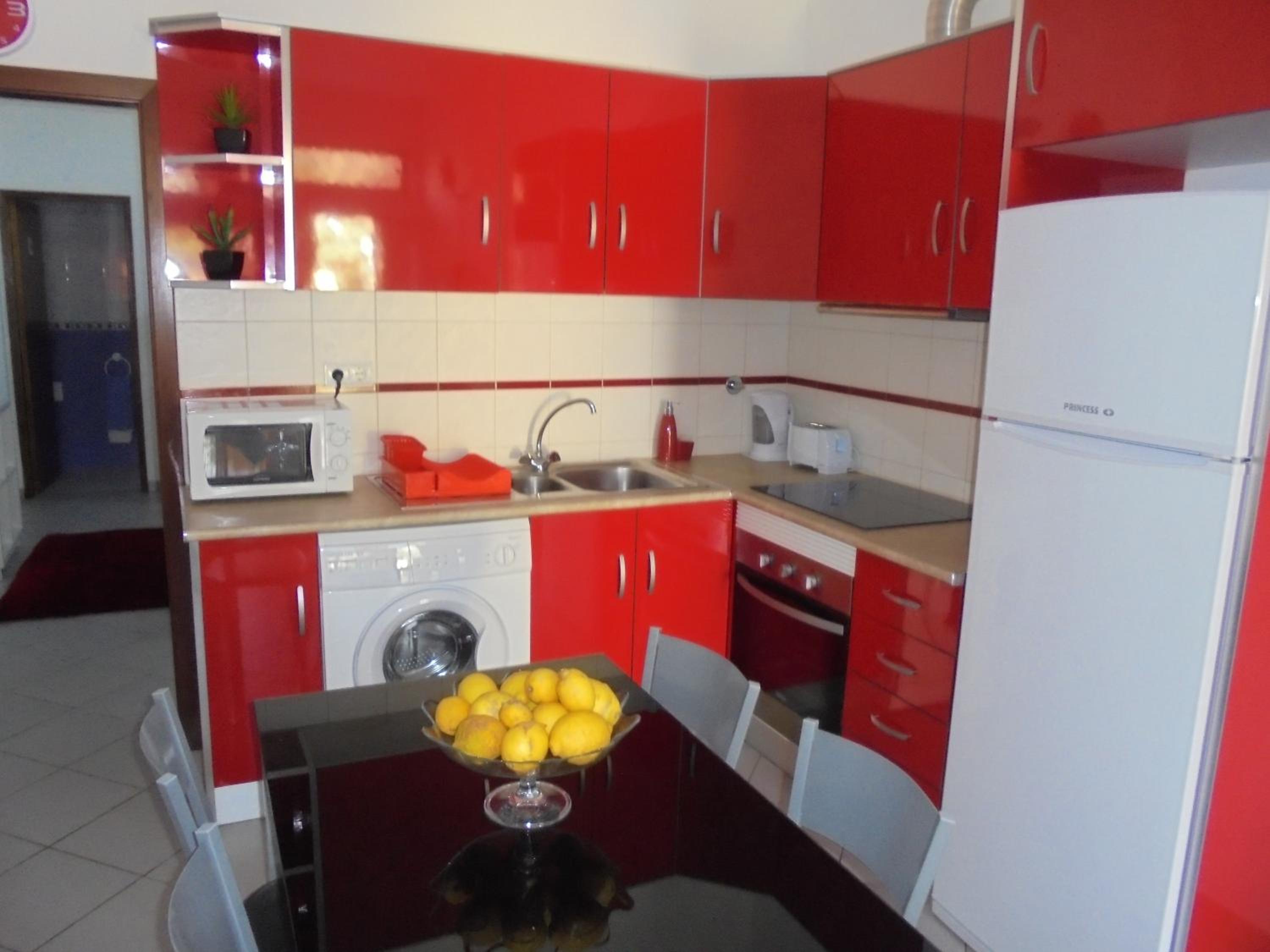 One-Bedroom Apartment - Photo 6