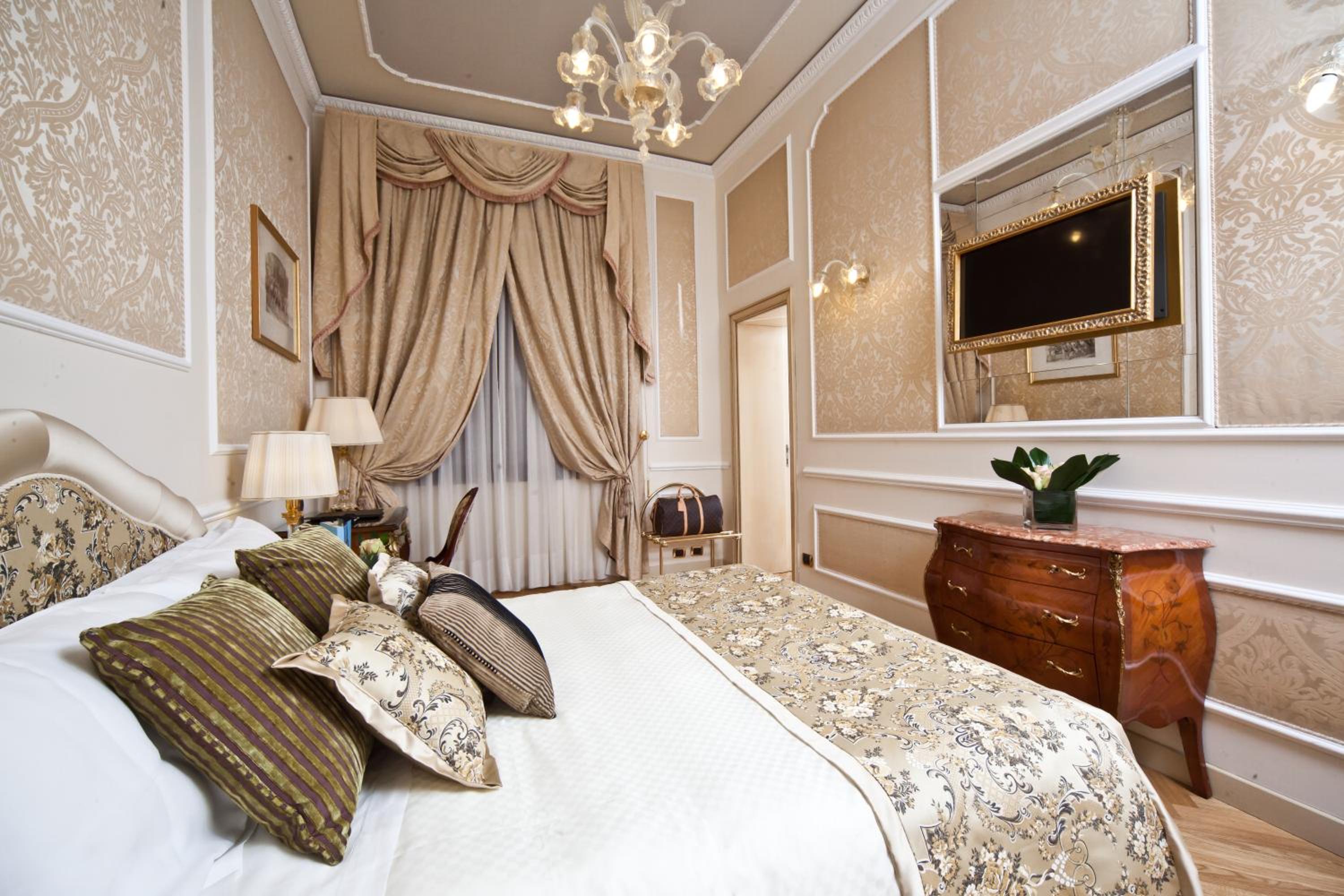 Superior Double Room - Photo 4