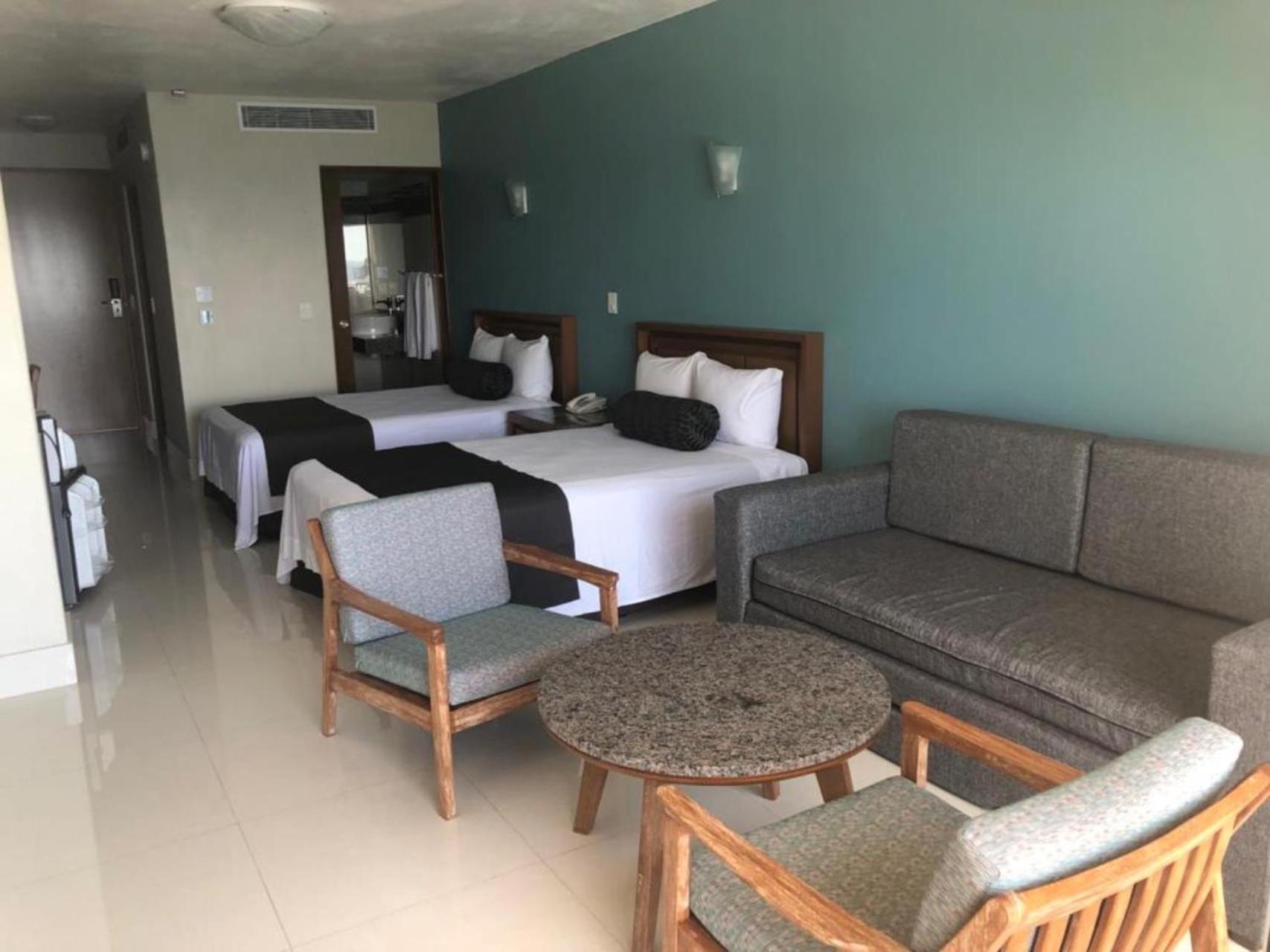 Superior Suite - Photo 3