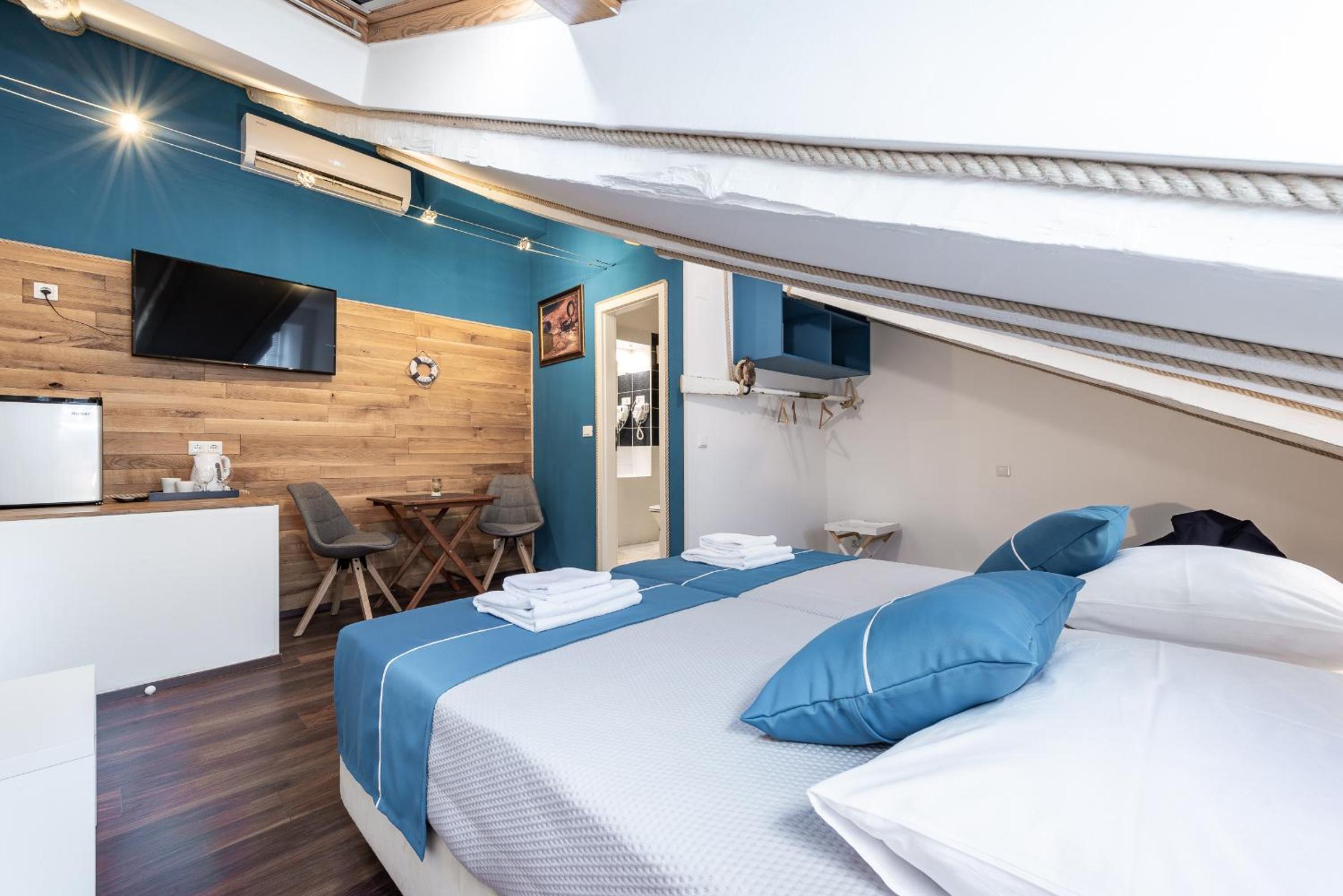 Double or Twin Room with Private Bathroom