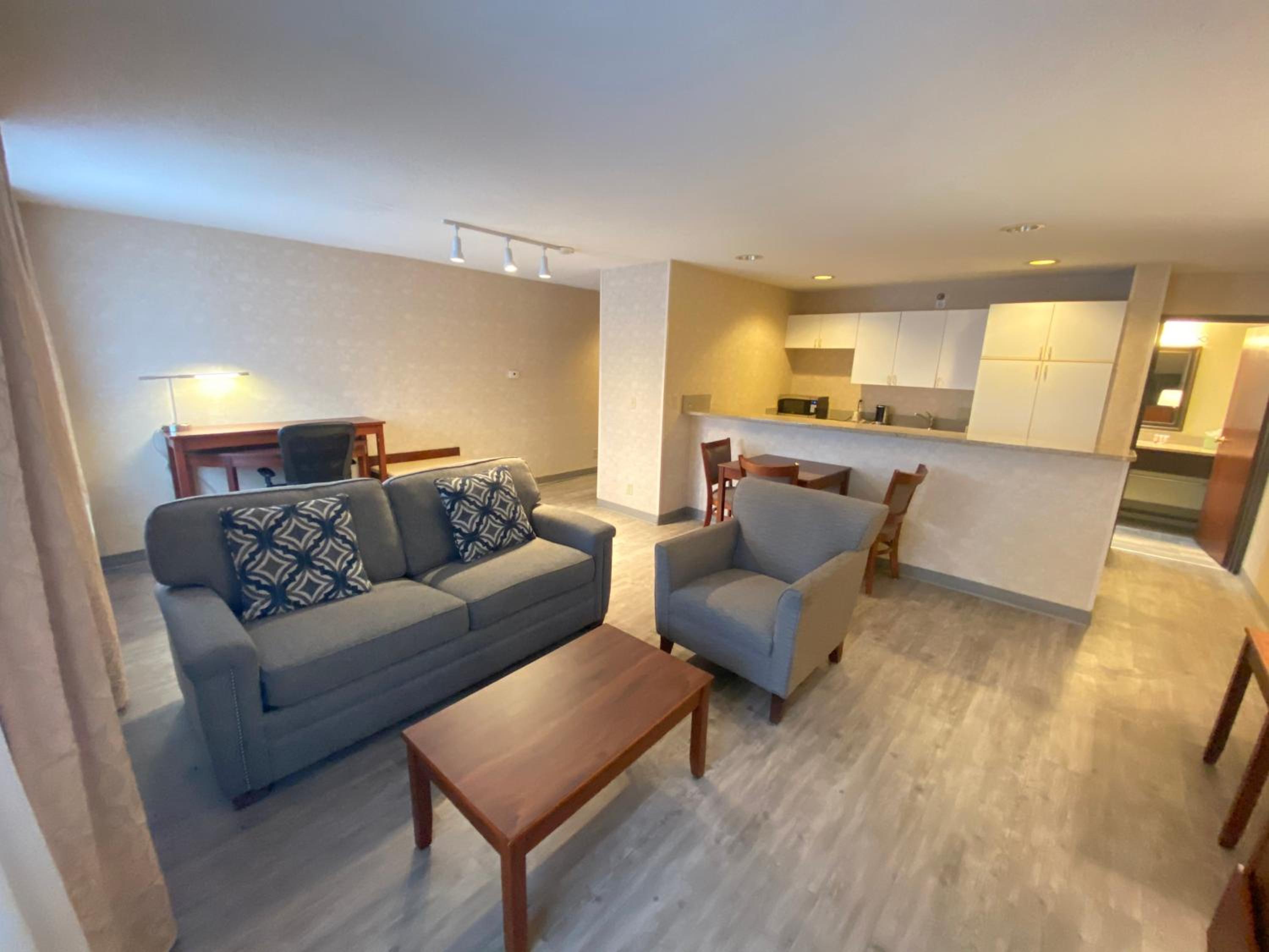 Two-Bedroom Suite - Non-Smoking photo 2