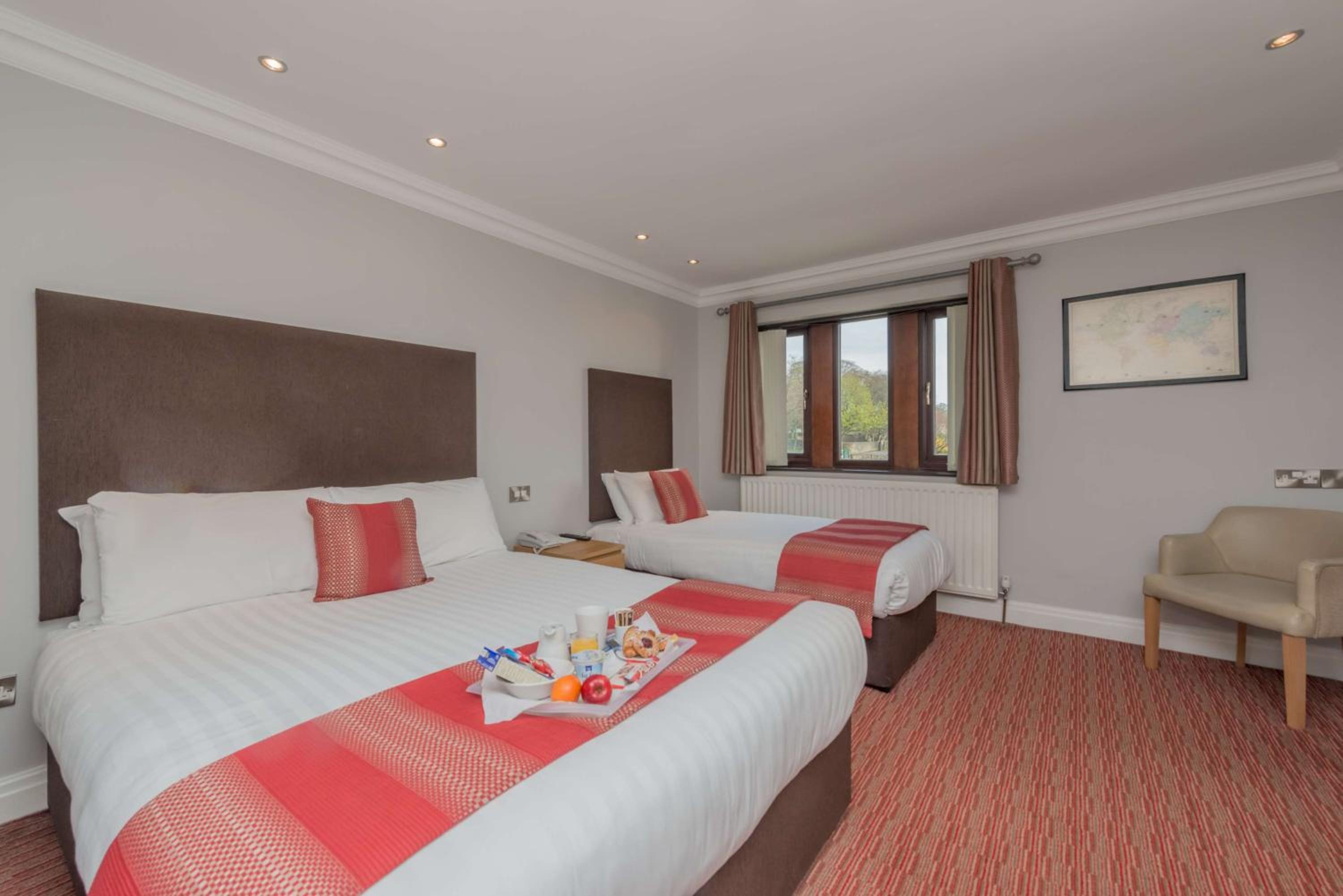 Standard Family Triple Room - Non-Smoking - Photo 1