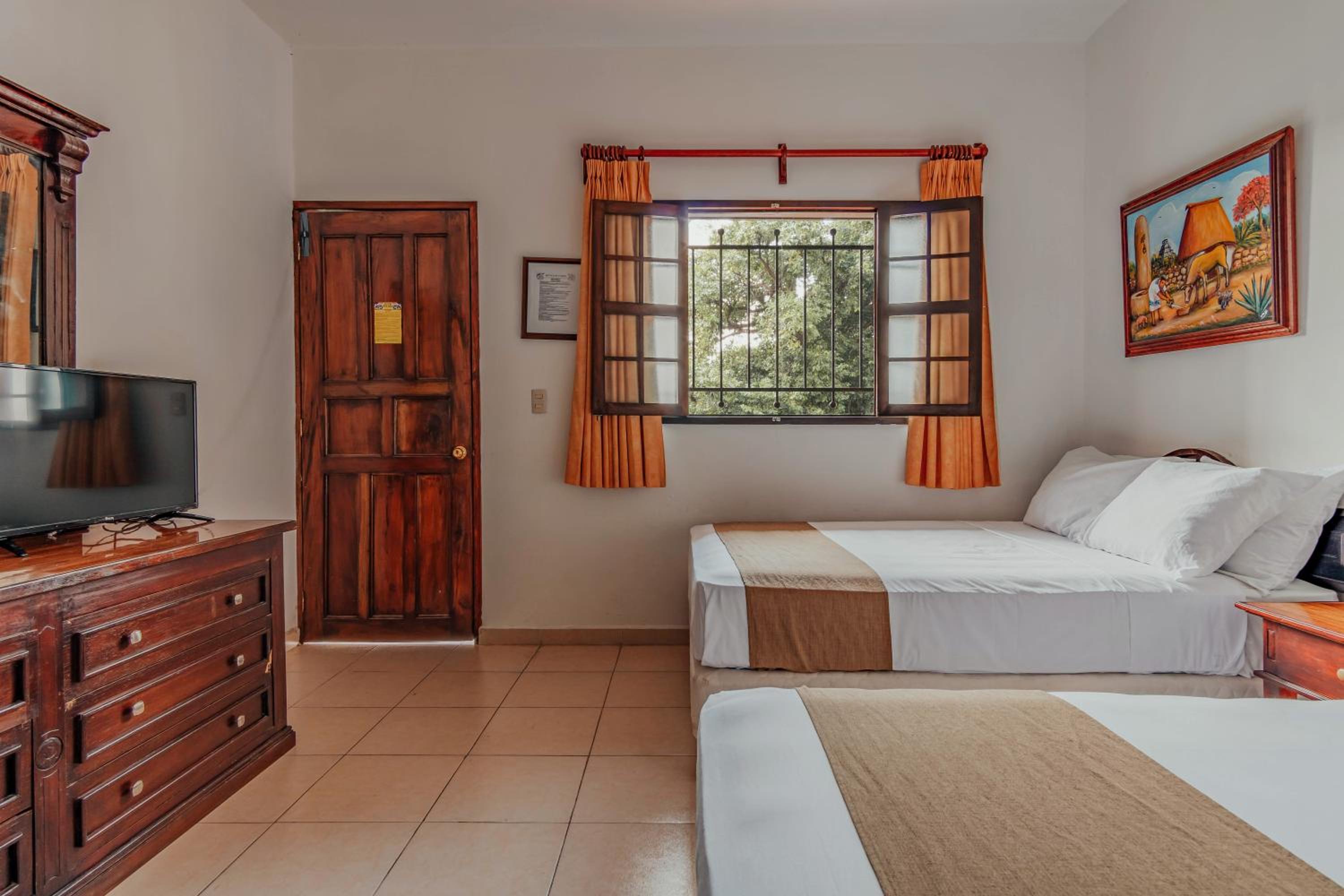 Standard Double Room with Two Double Beds photo 3