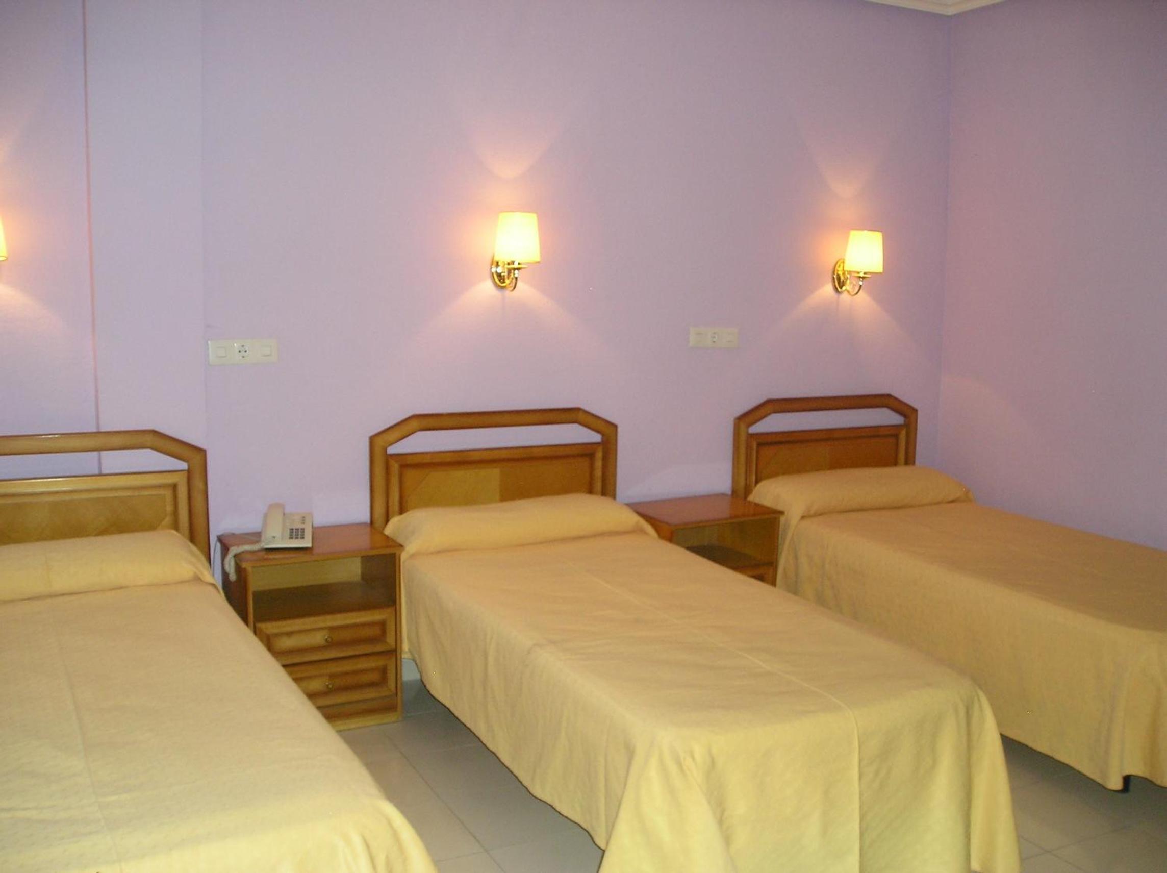Triple Room photo 2