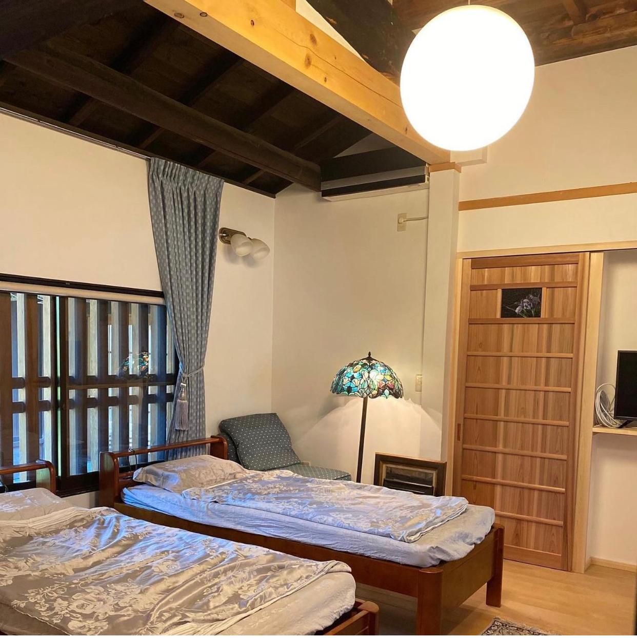 Three-Bedroom Apartment - Photo 4