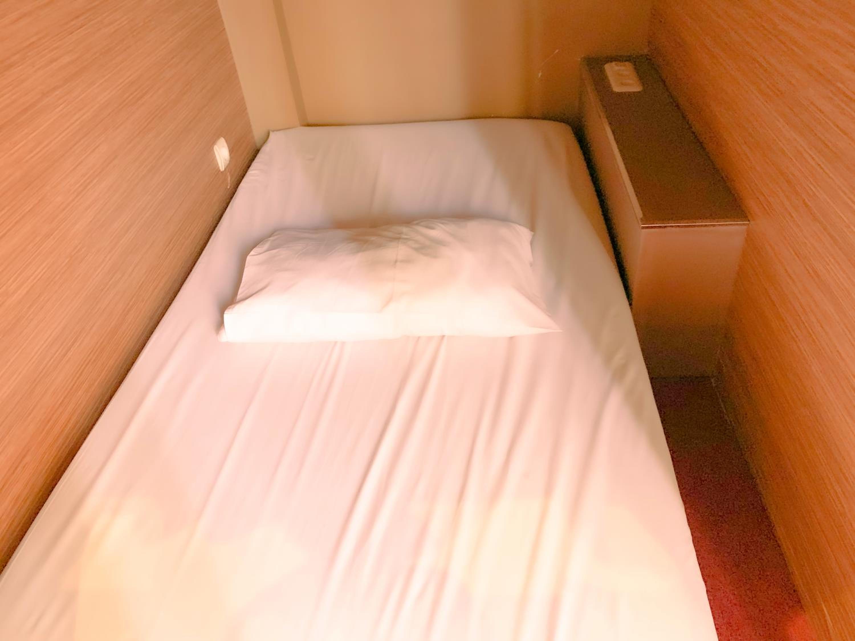 6-Bed Male Dormitory Room photo 1