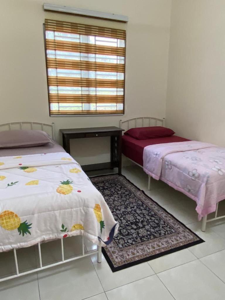 Three-Bedroom House photo 2