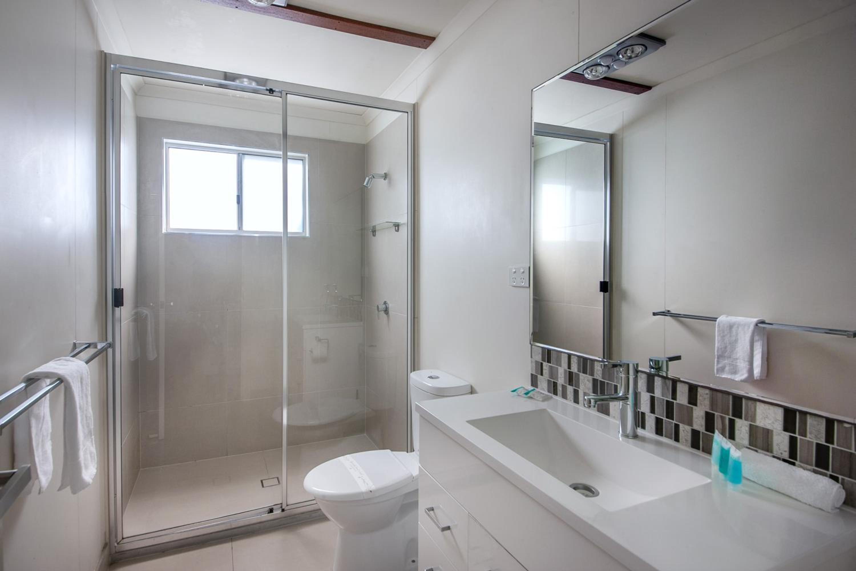 Beachfront Villa - 4 pax photo 3