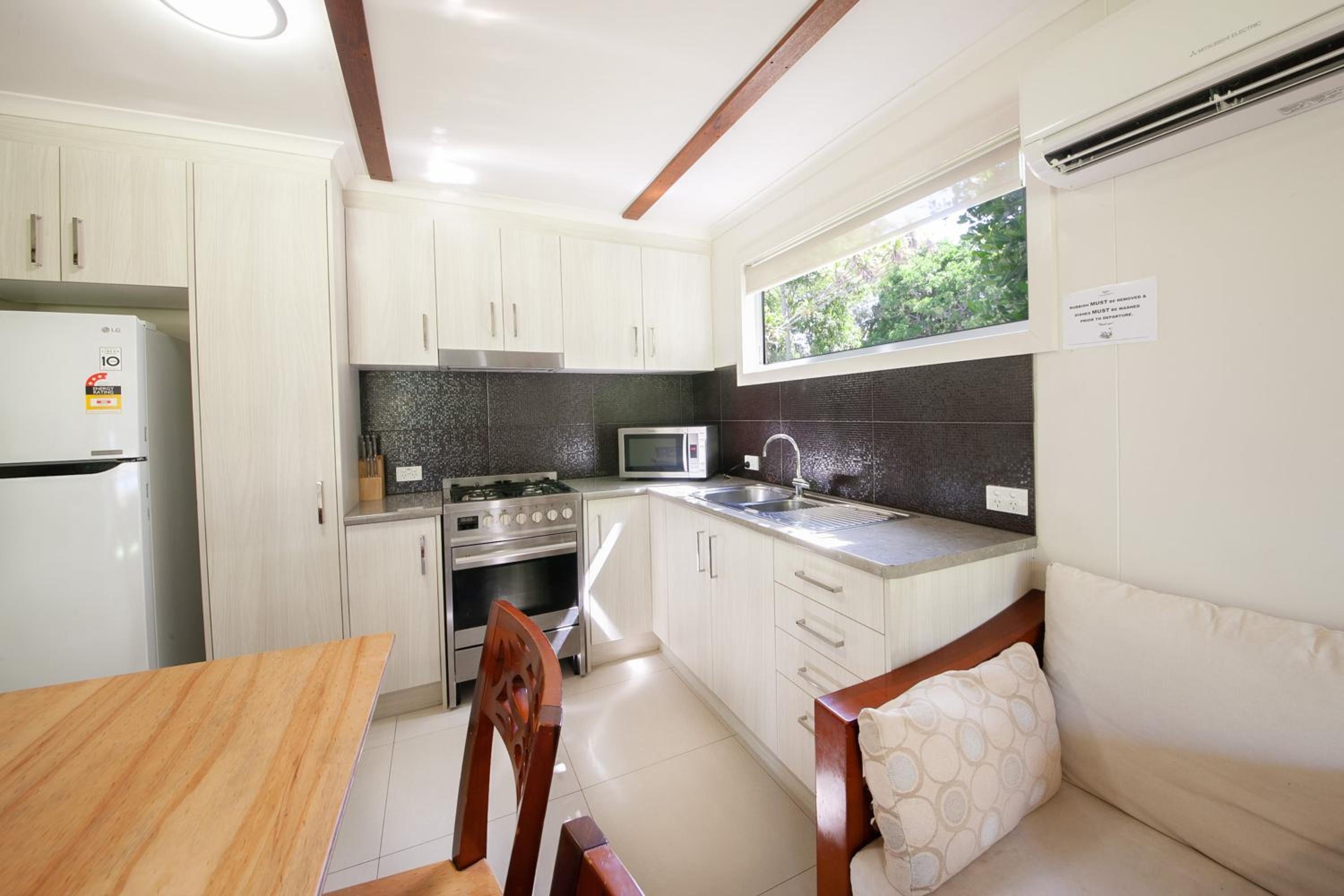 Beachfront Villa - 5 pax photo 2