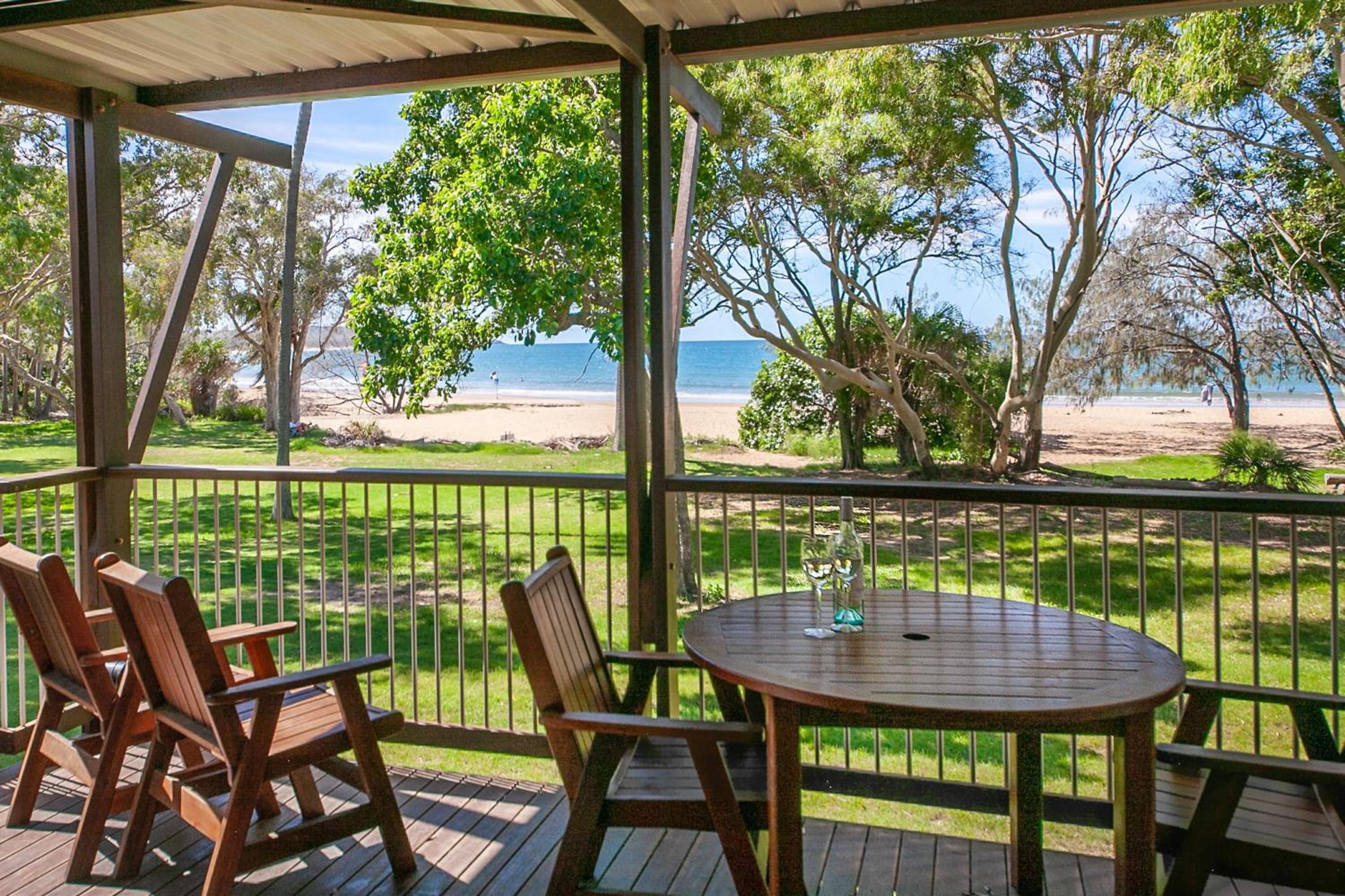 Beachfront Villa - 4 pax photo 2