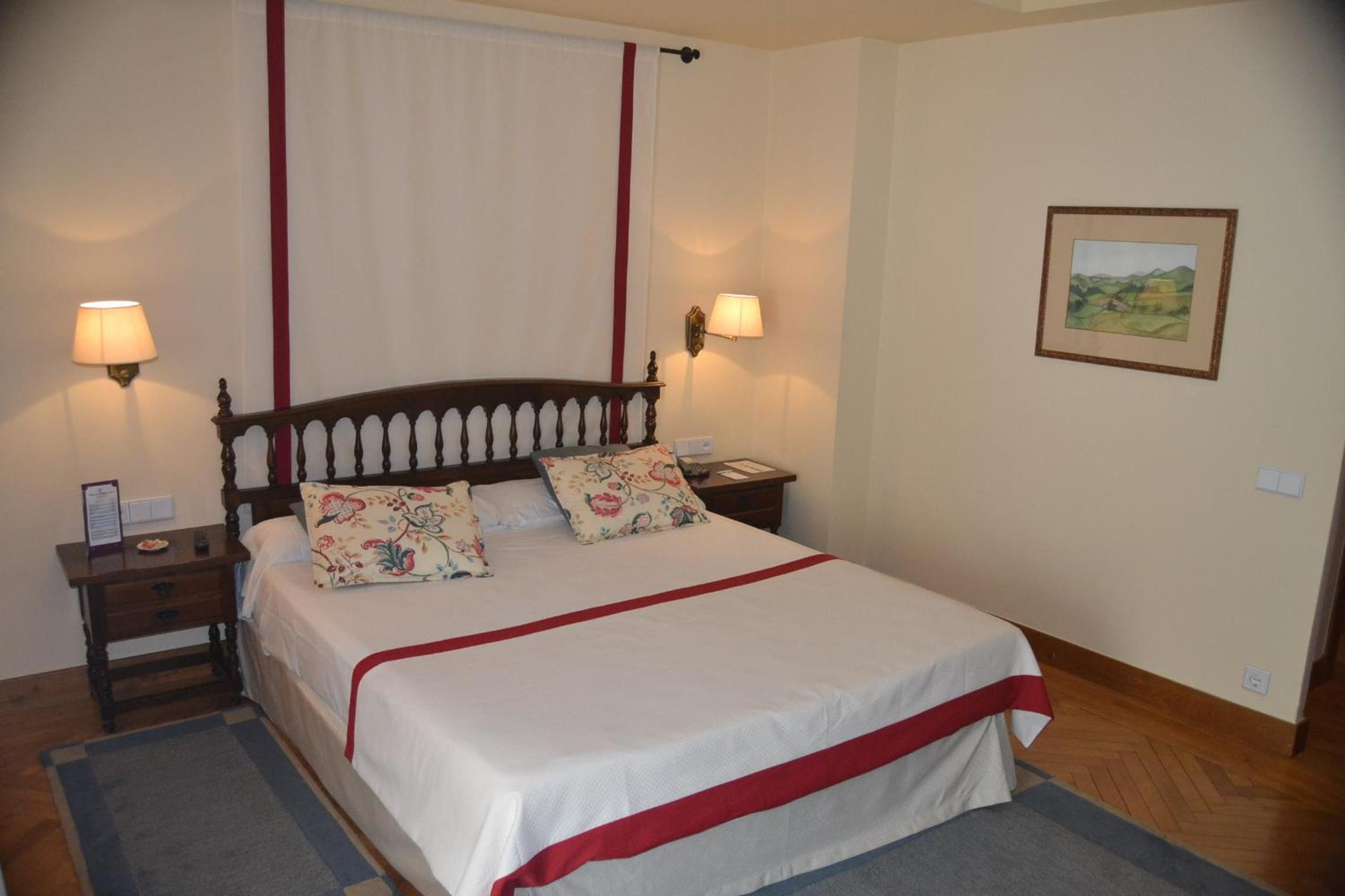 Standard  Double Room - Photo 2