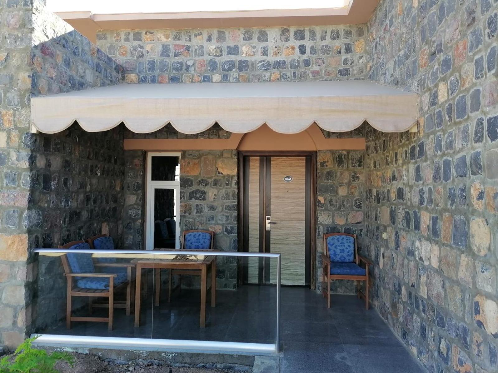 One-Bedroom Chalet - Photo 4
