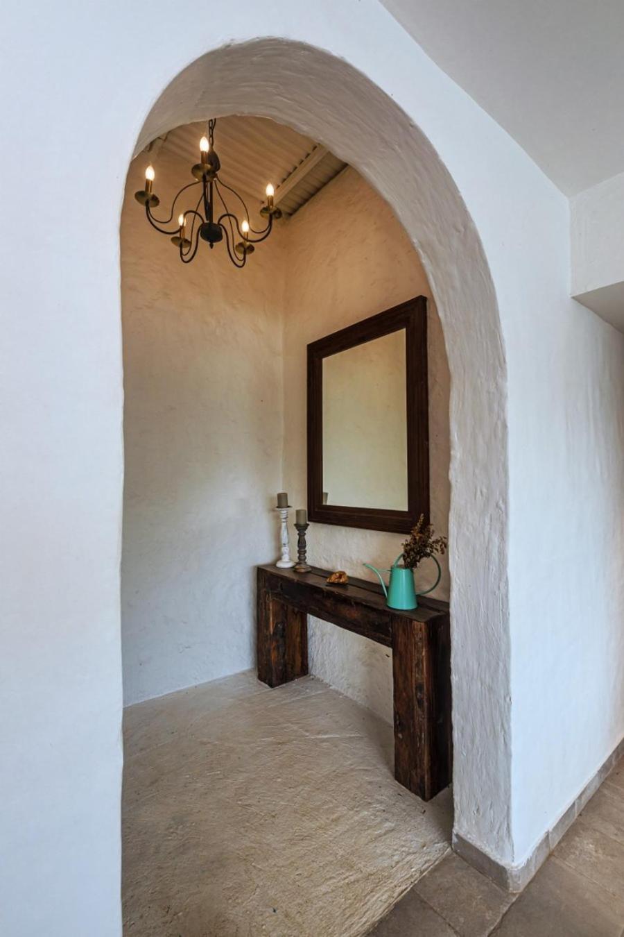 Three-Bedroom Villa - Photo 17