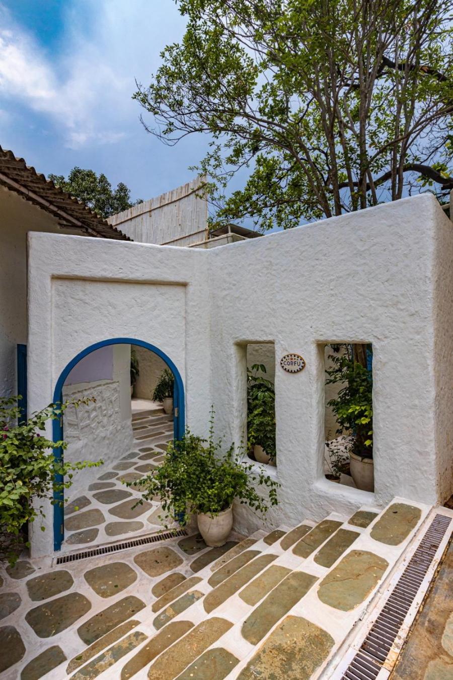 Three-Bedroom Villa - Photo 11