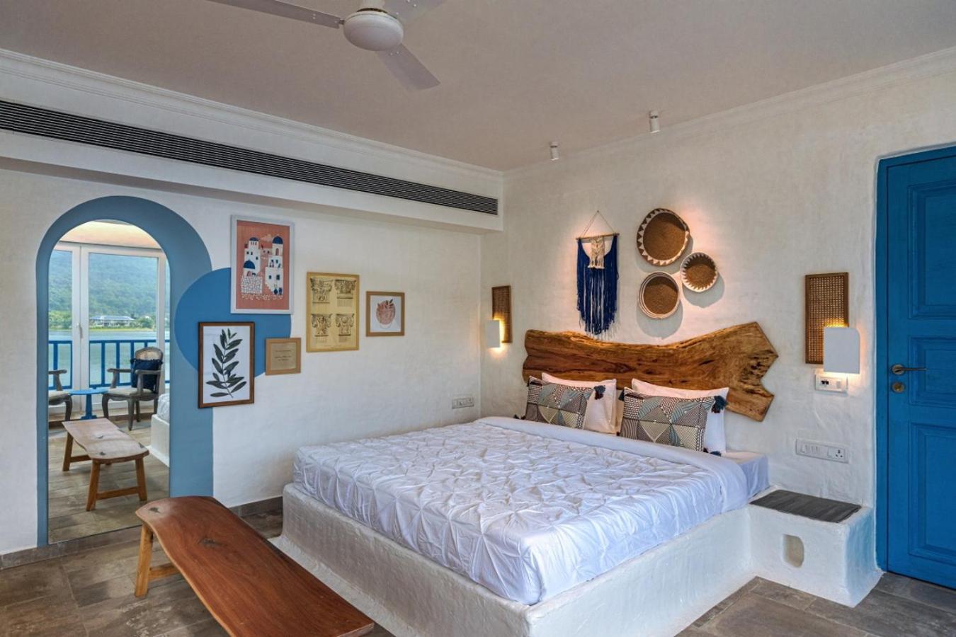 Three-Bedroom Villa - Photo 10