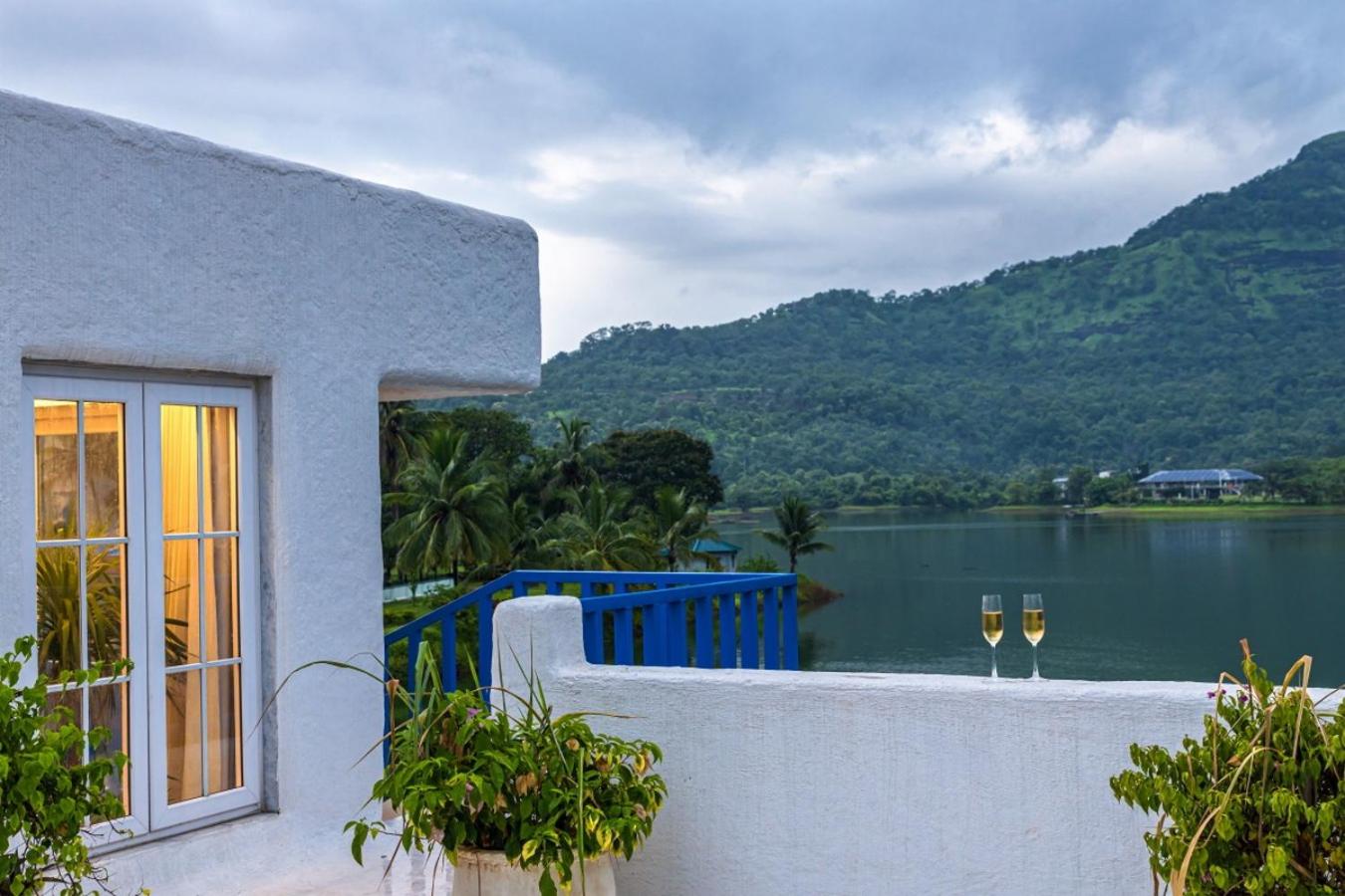 Three-Bedroom Villa - Photo 6