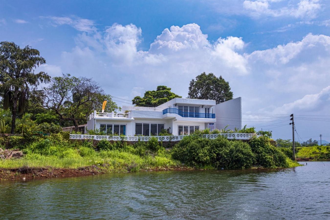 Three-Bedroom Villa - Photo 5