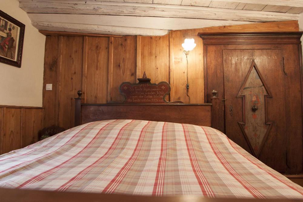 Superior Suite - Photo 8