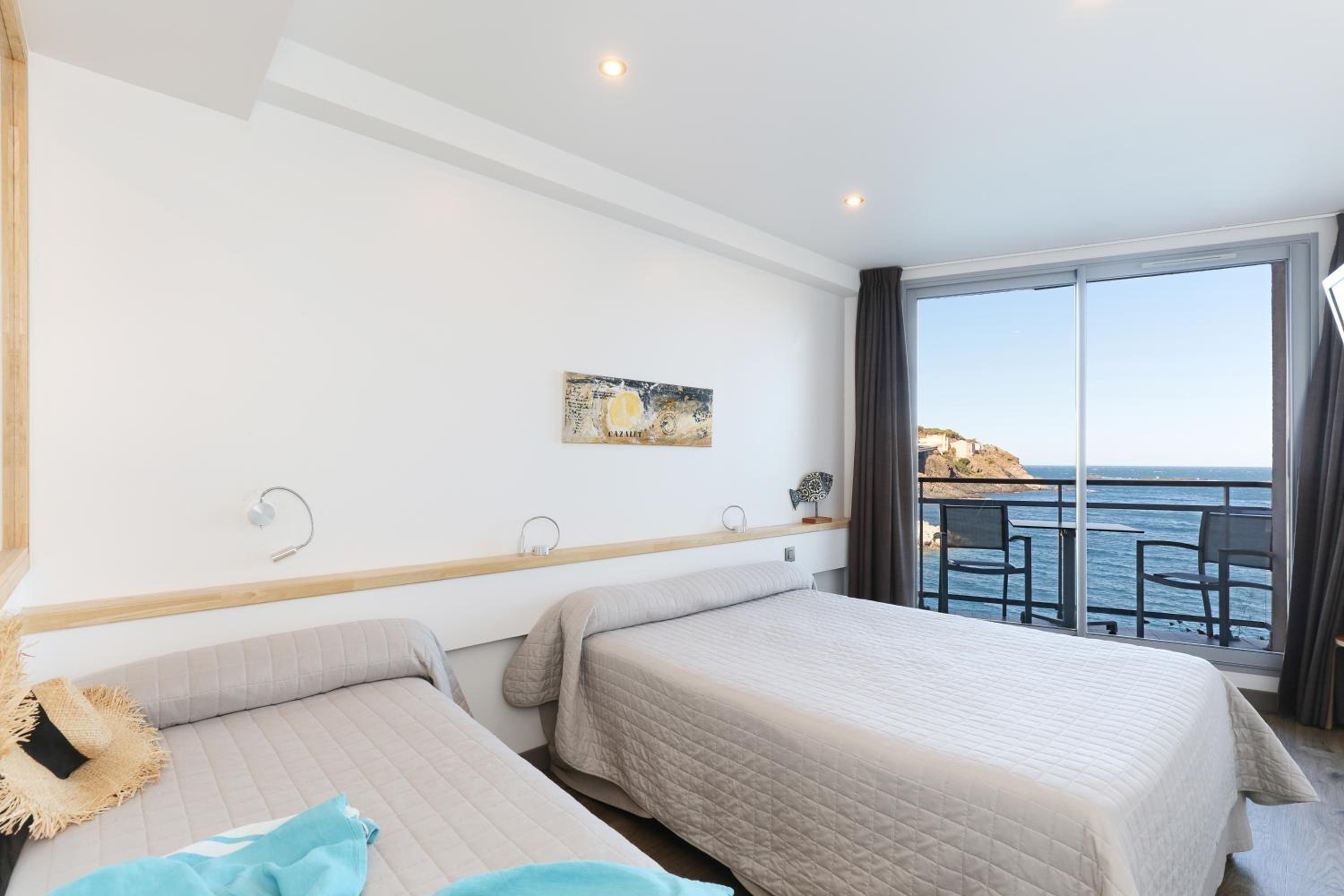 Triple Room with Balcony Sea View - Photo 3