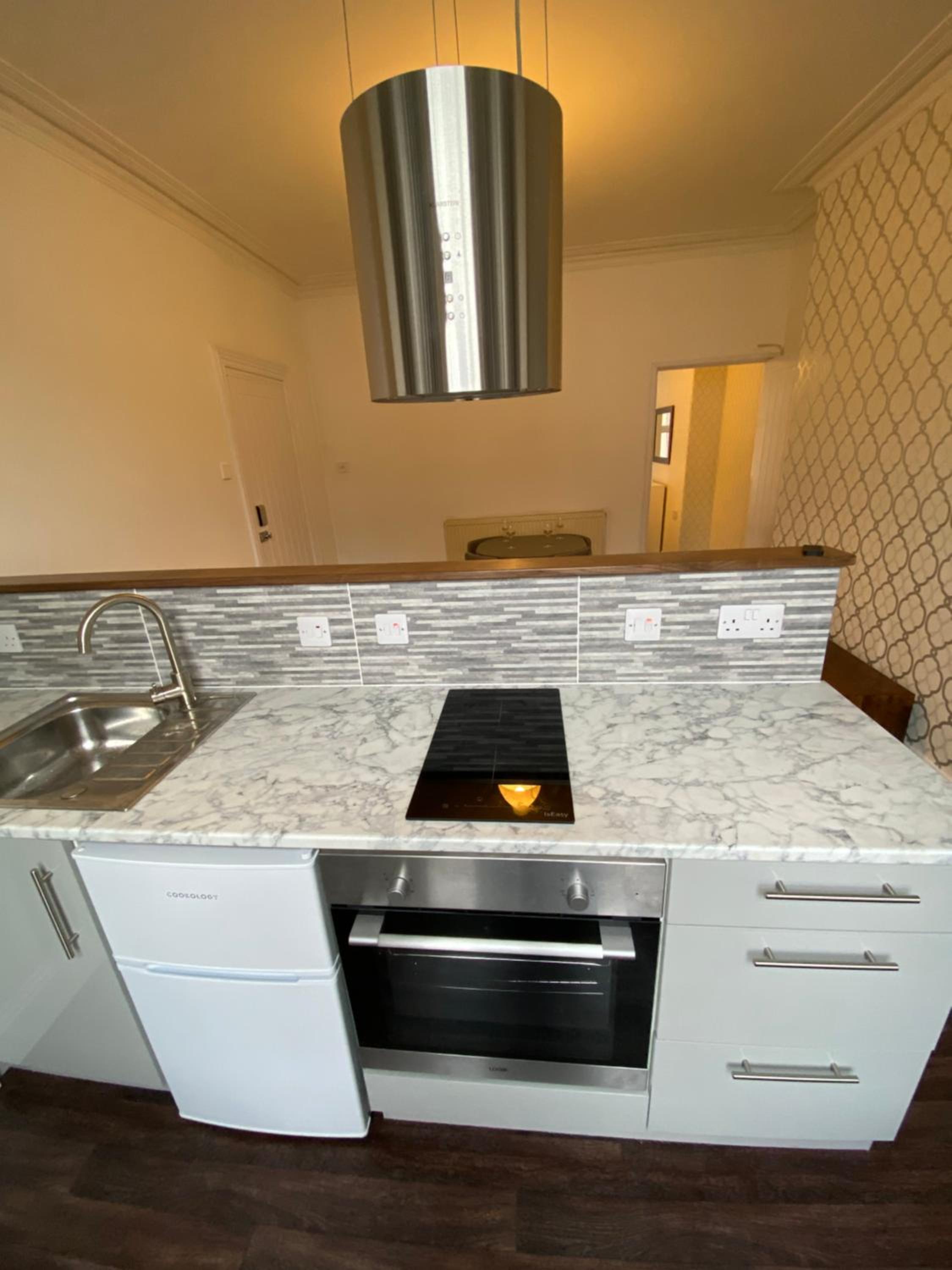 Apartment - Photo 2