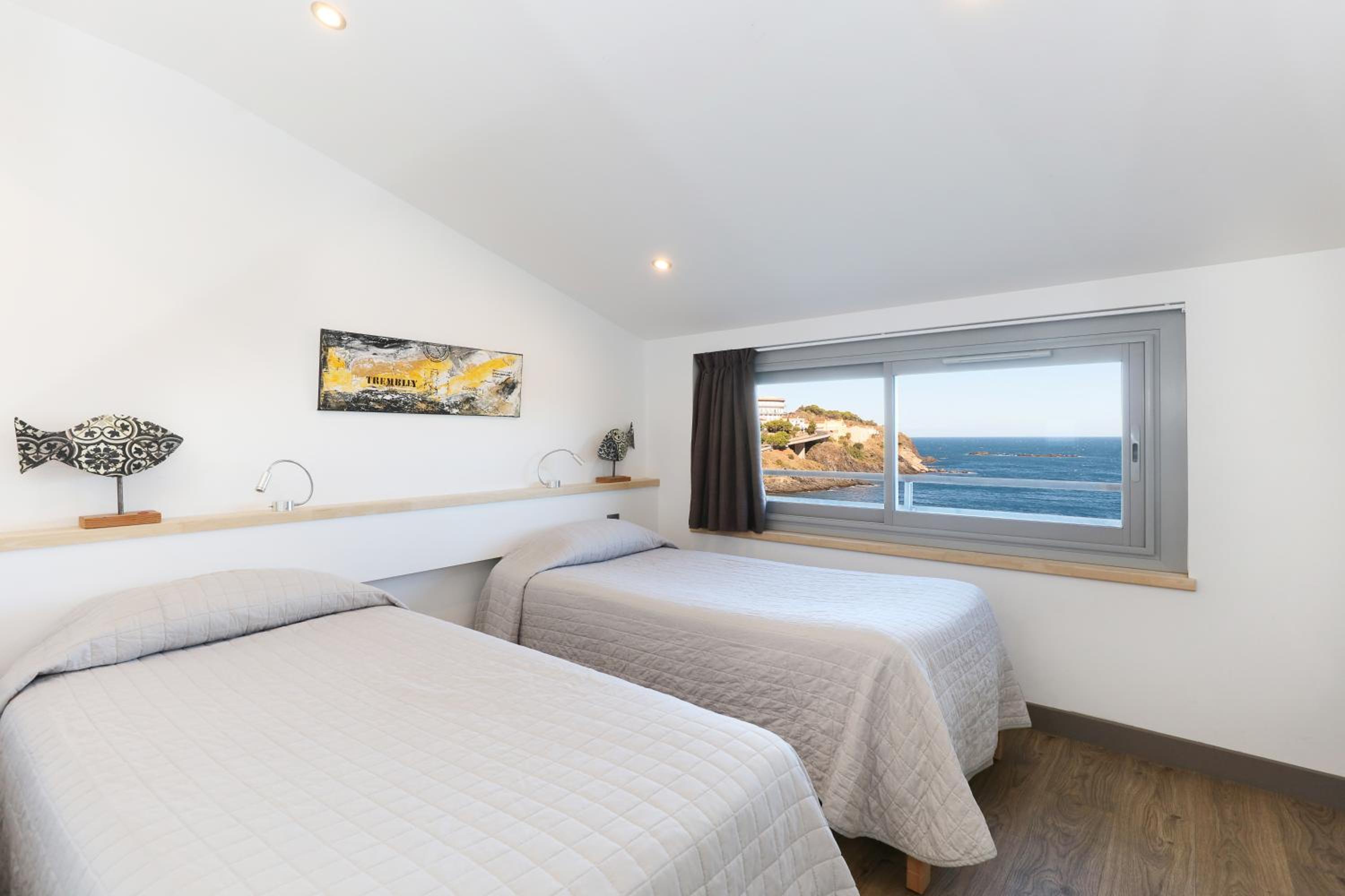 Comfort Double or Twin Room sea view window - Photo 3