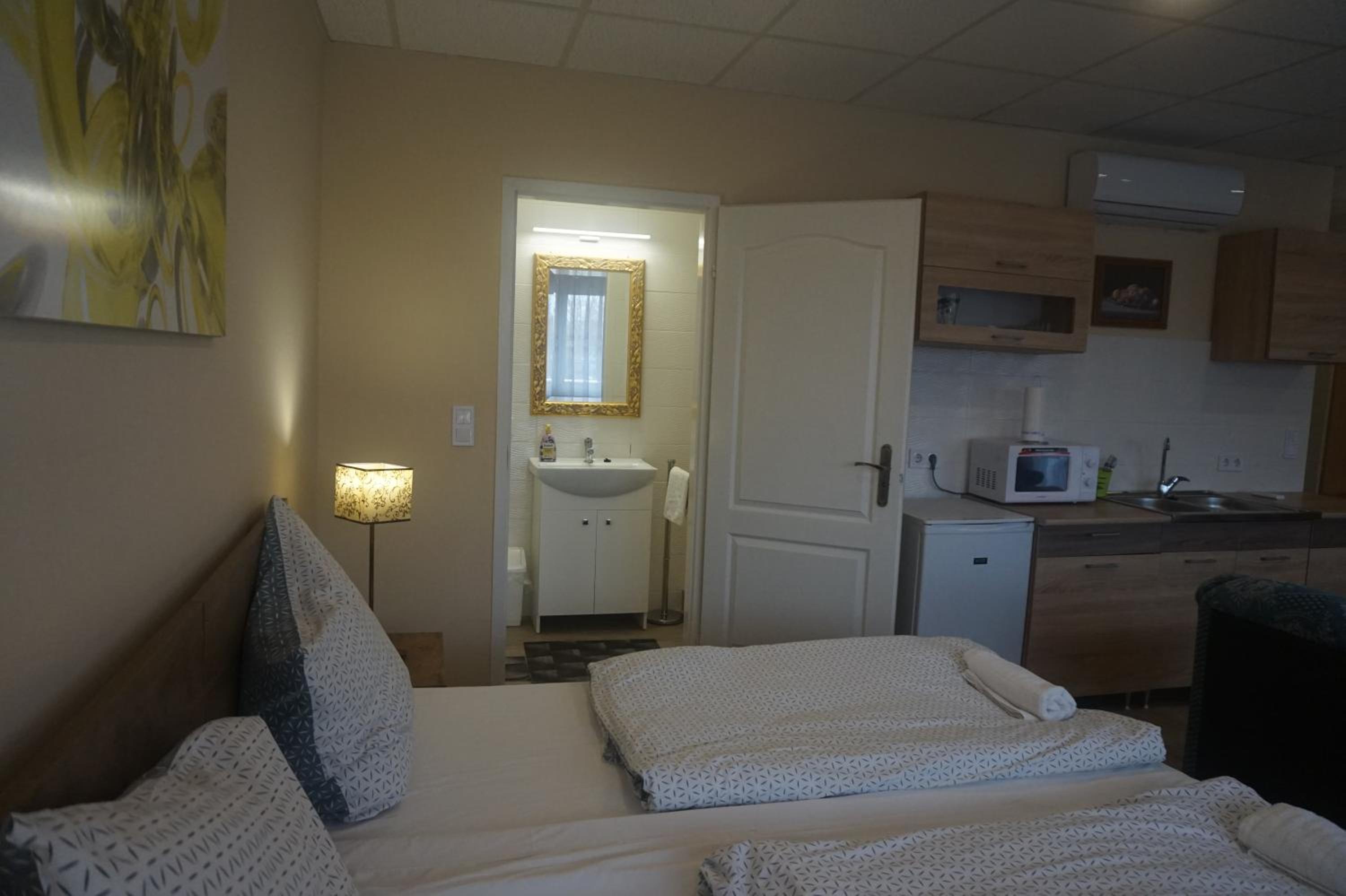 One-Bedroom Apartment with Balcony