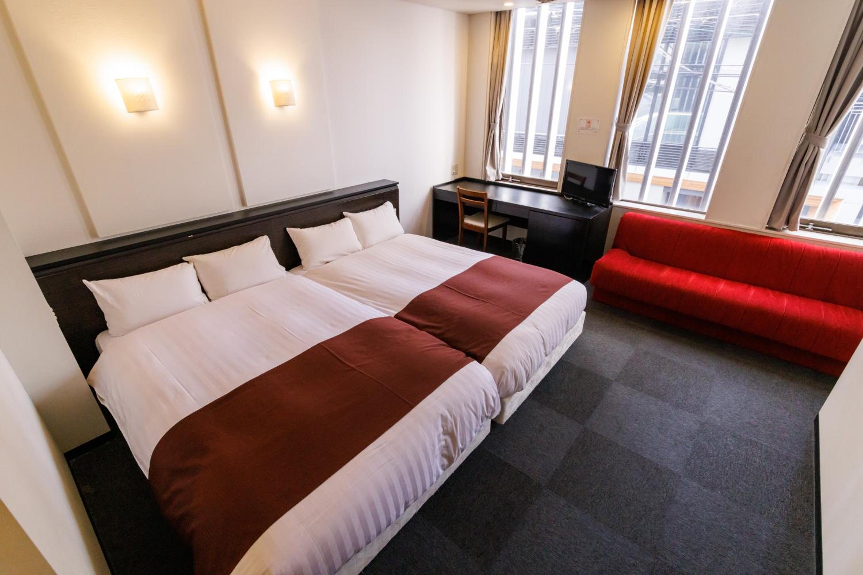 Economy Twin Room - Non-Smoking - Photo 3