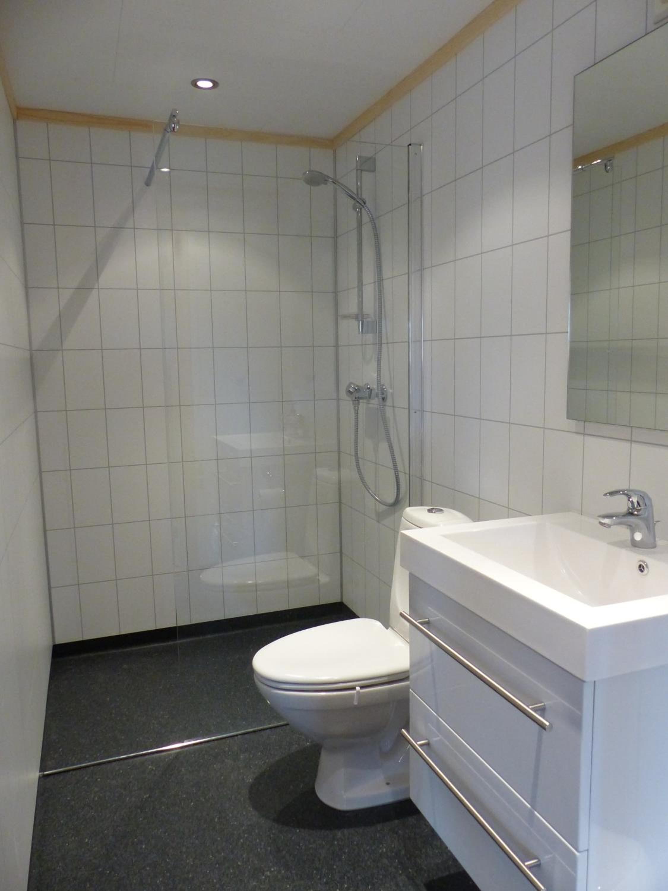 Five-Bedroom Apartment - Photo 47