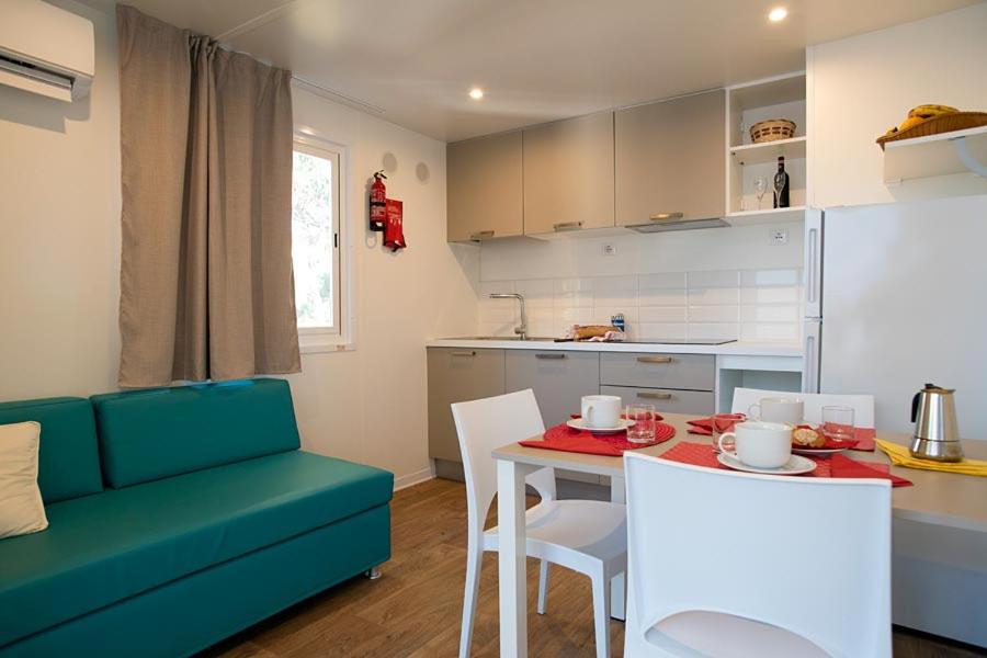 Mobile Home Living - Photo 17