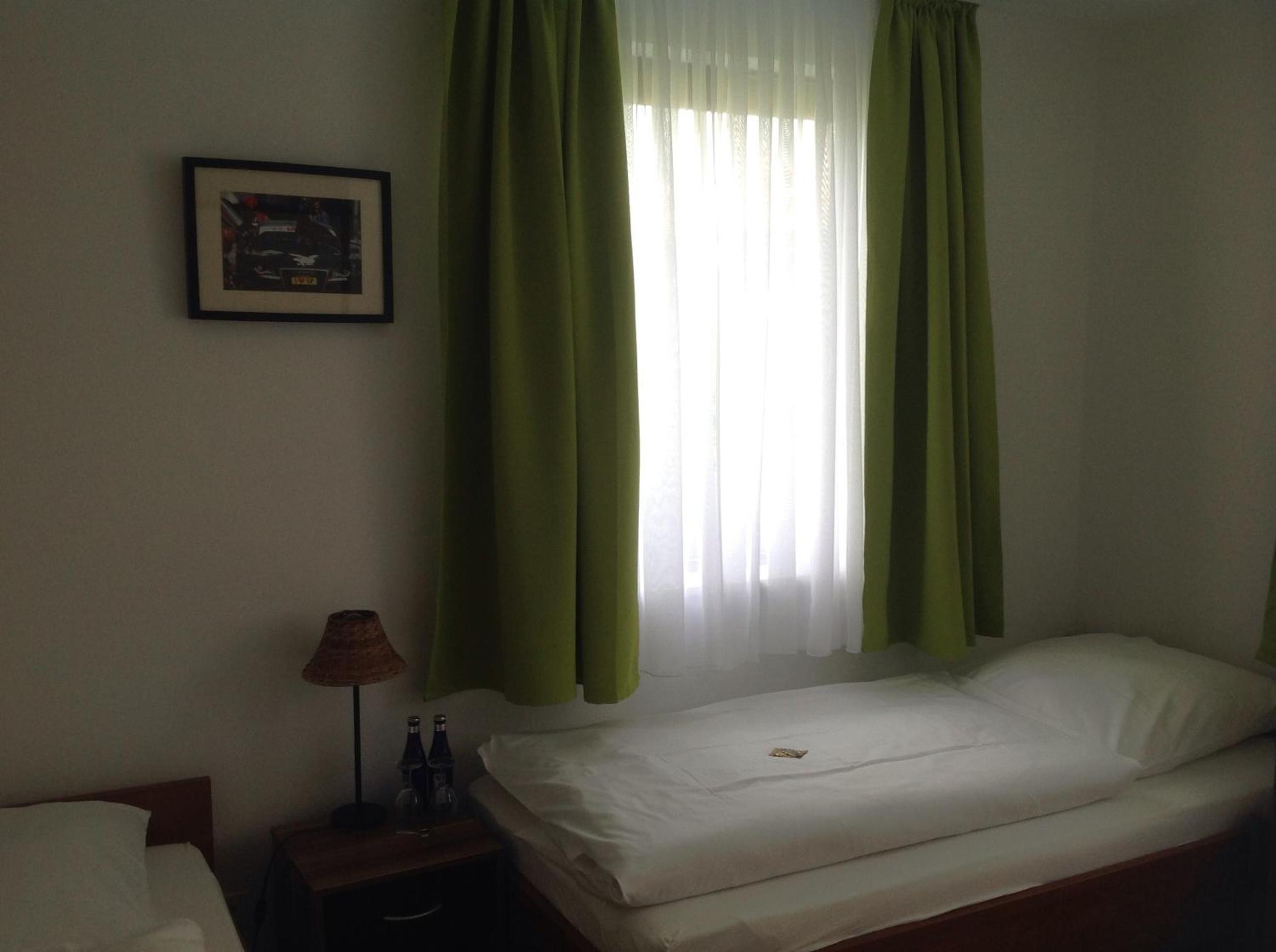 Twin Room photo 2