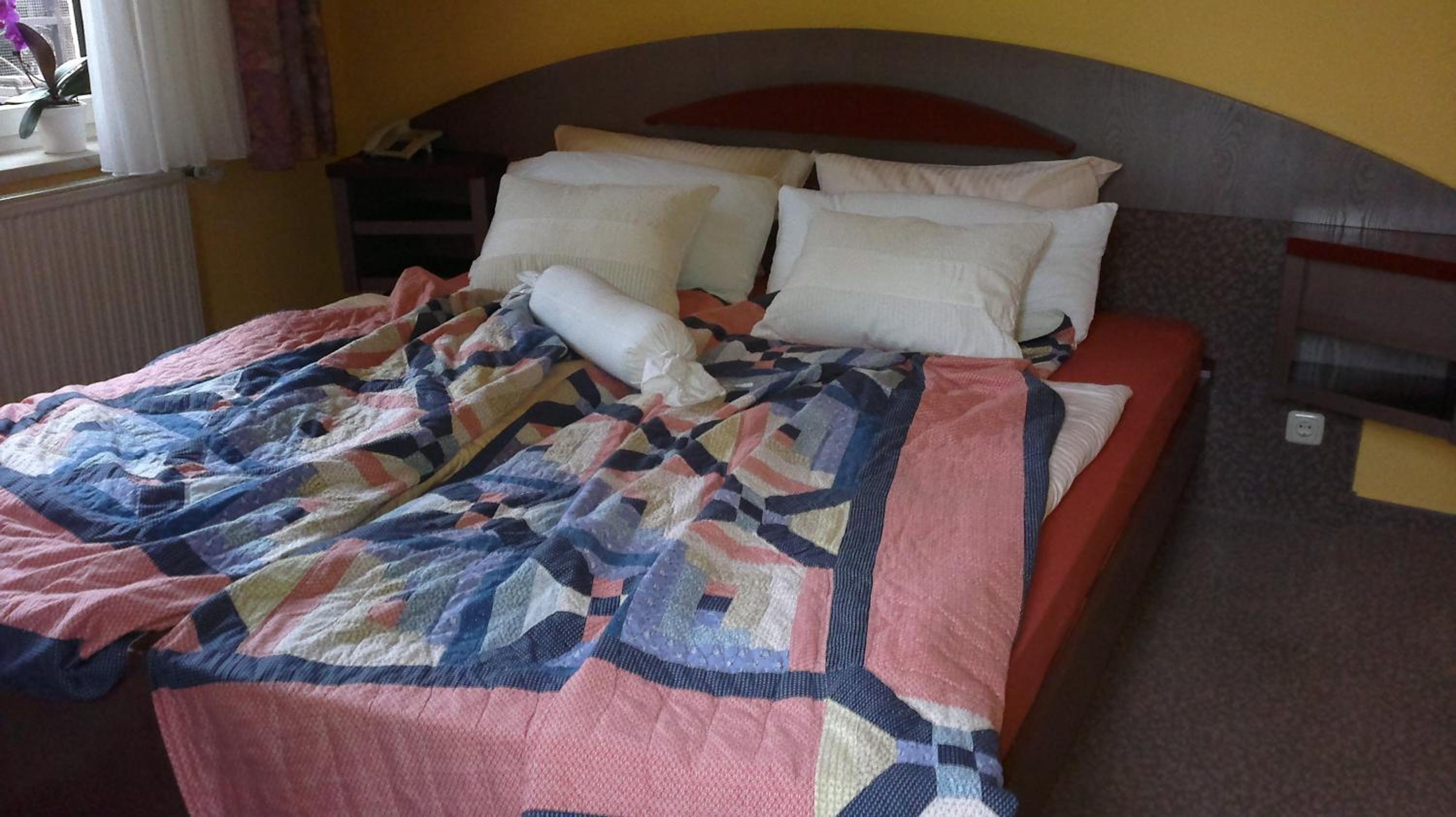Double Room - Photo 5