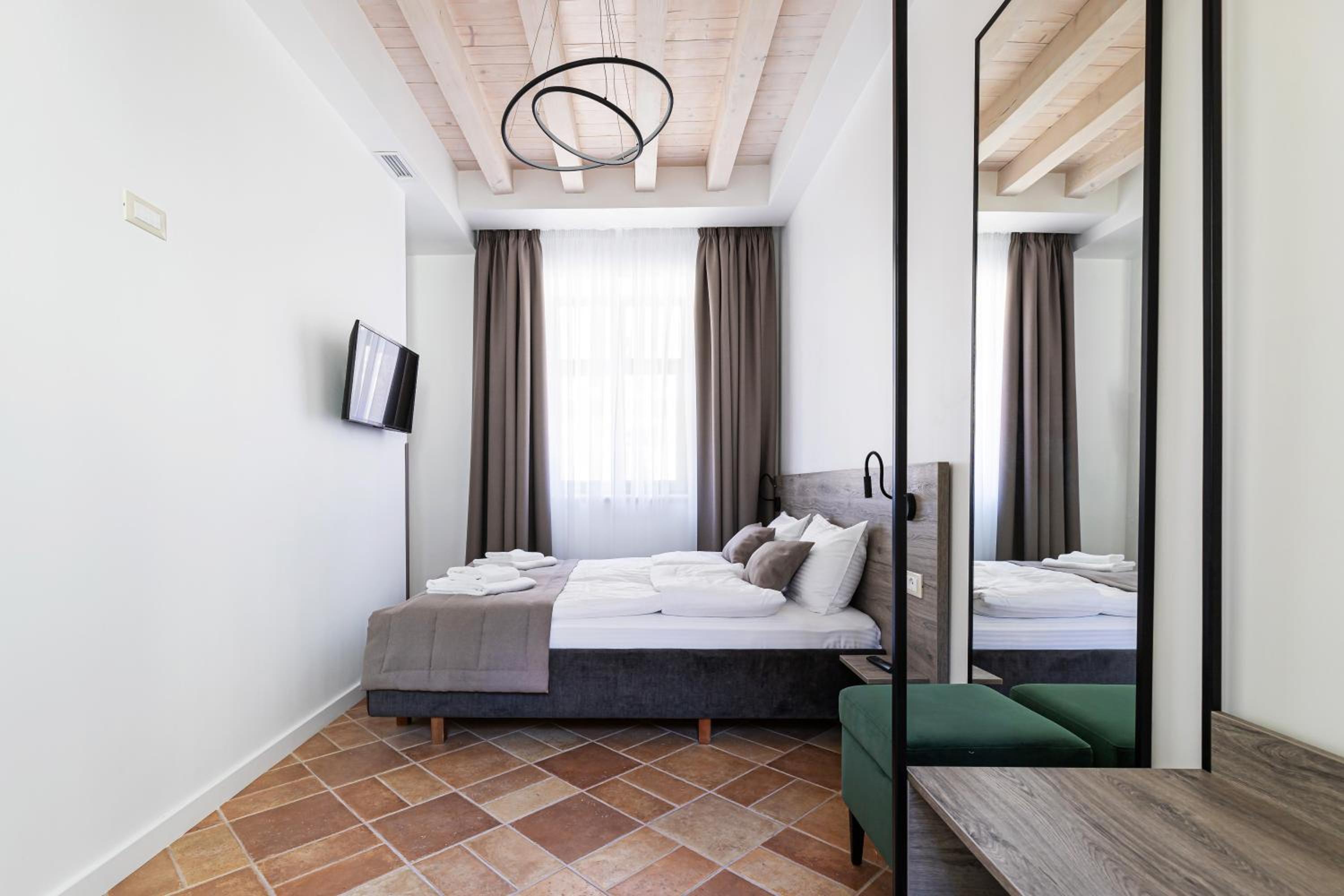 Small Double Room photo 2